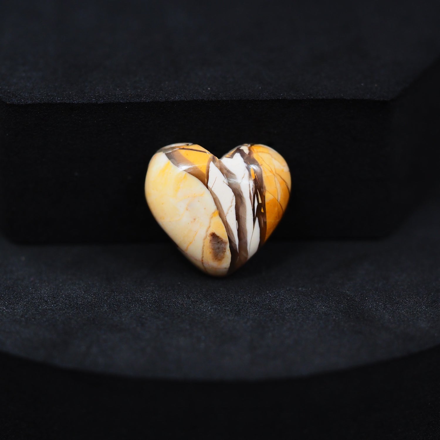 Brecciated Mookaite Cabochon 16x17mm 8.5ct Heart