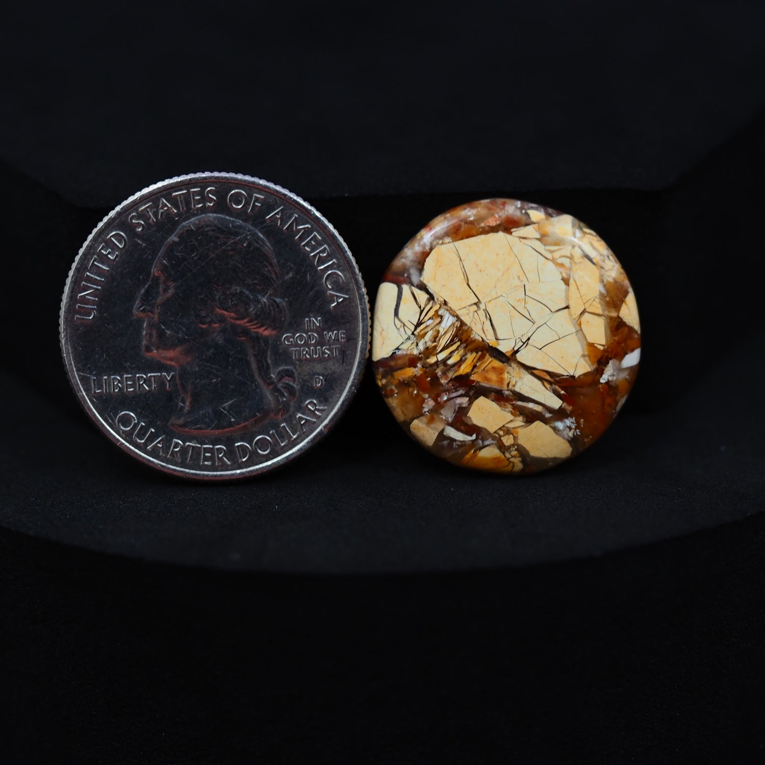 Natural Brecciated Mookaite jasper cabochon 21x21mm round front view golden brown cream brecciation Pedra Gems