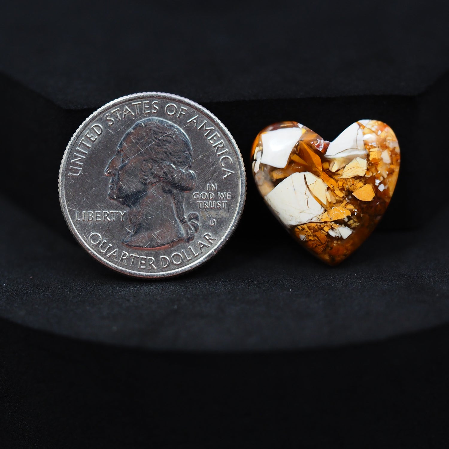 Natural Brecciated Mookaite jasper cabochon 19x19mm heart front view golden brown cream brecciation Pedra Gems