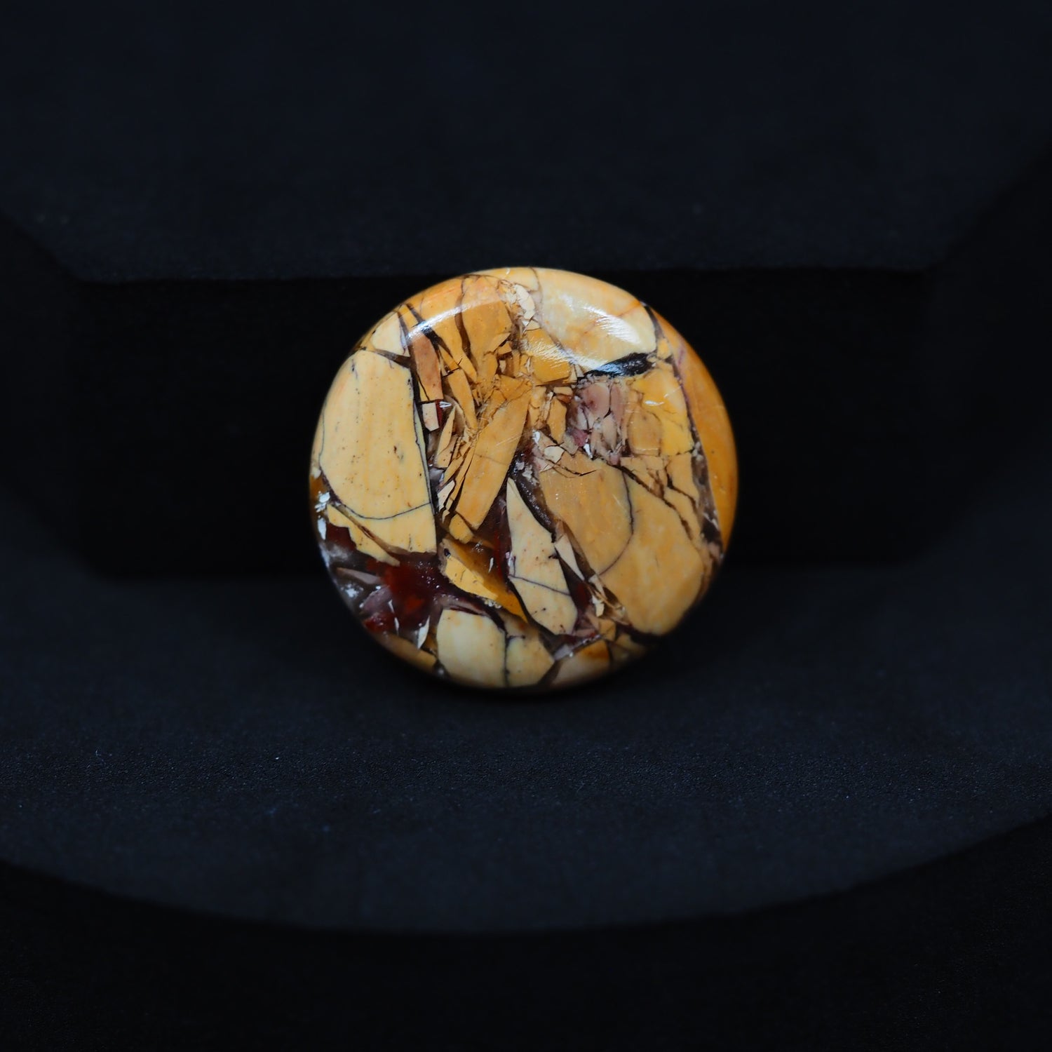 Brecciated Mookaite round cabochon 17.5ct flat back ready to set Pedra Gems