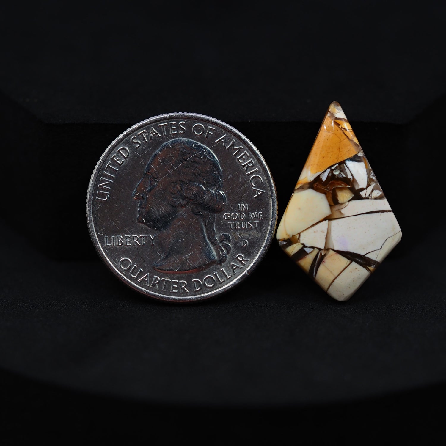 Natural Brecciated Mookaite jasper cabochon 25x16mm kite front view golden brown cream brecciation Pedra Gems