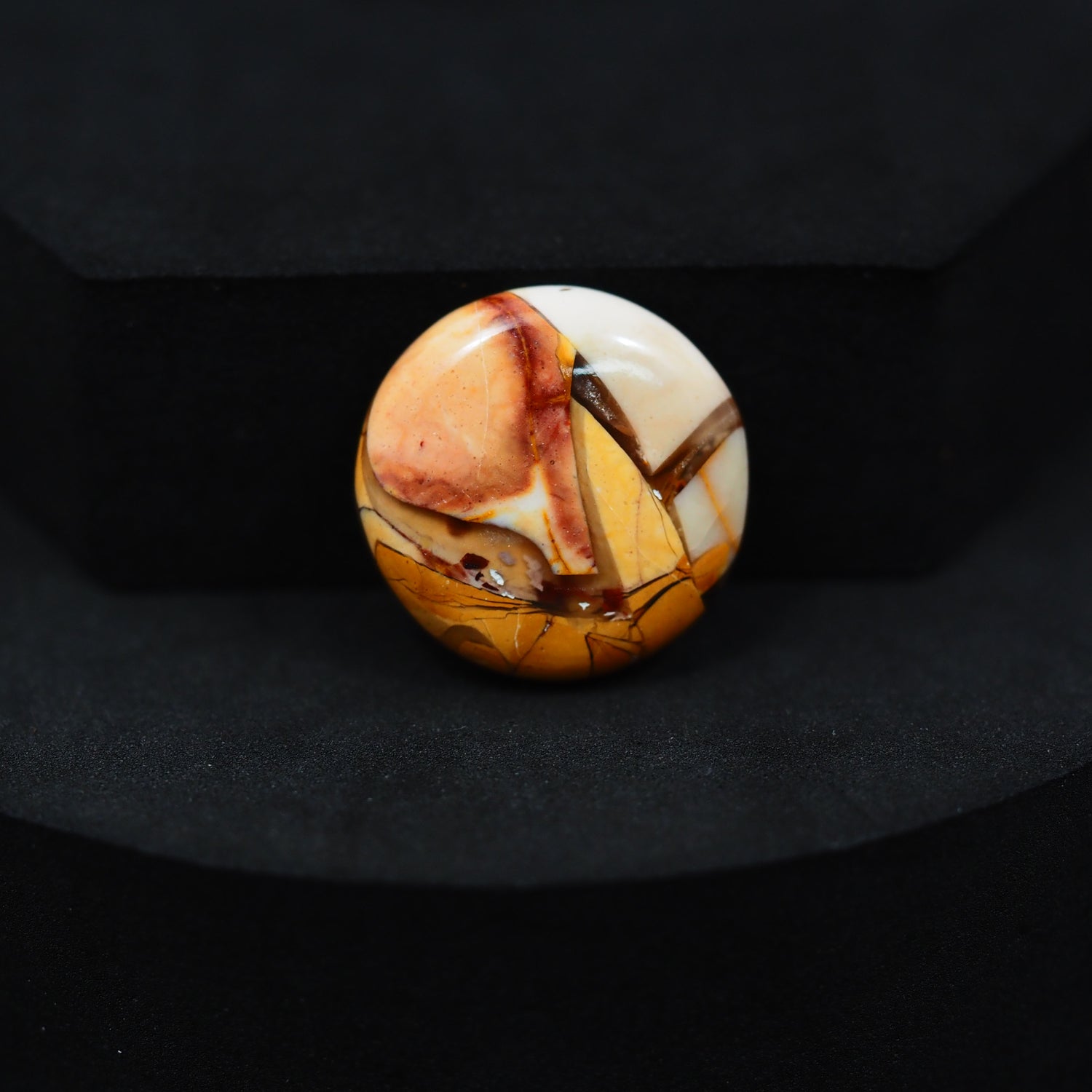 Brecciated Mookaite round cabochon 17ct flat back ready to set Pedra Gems