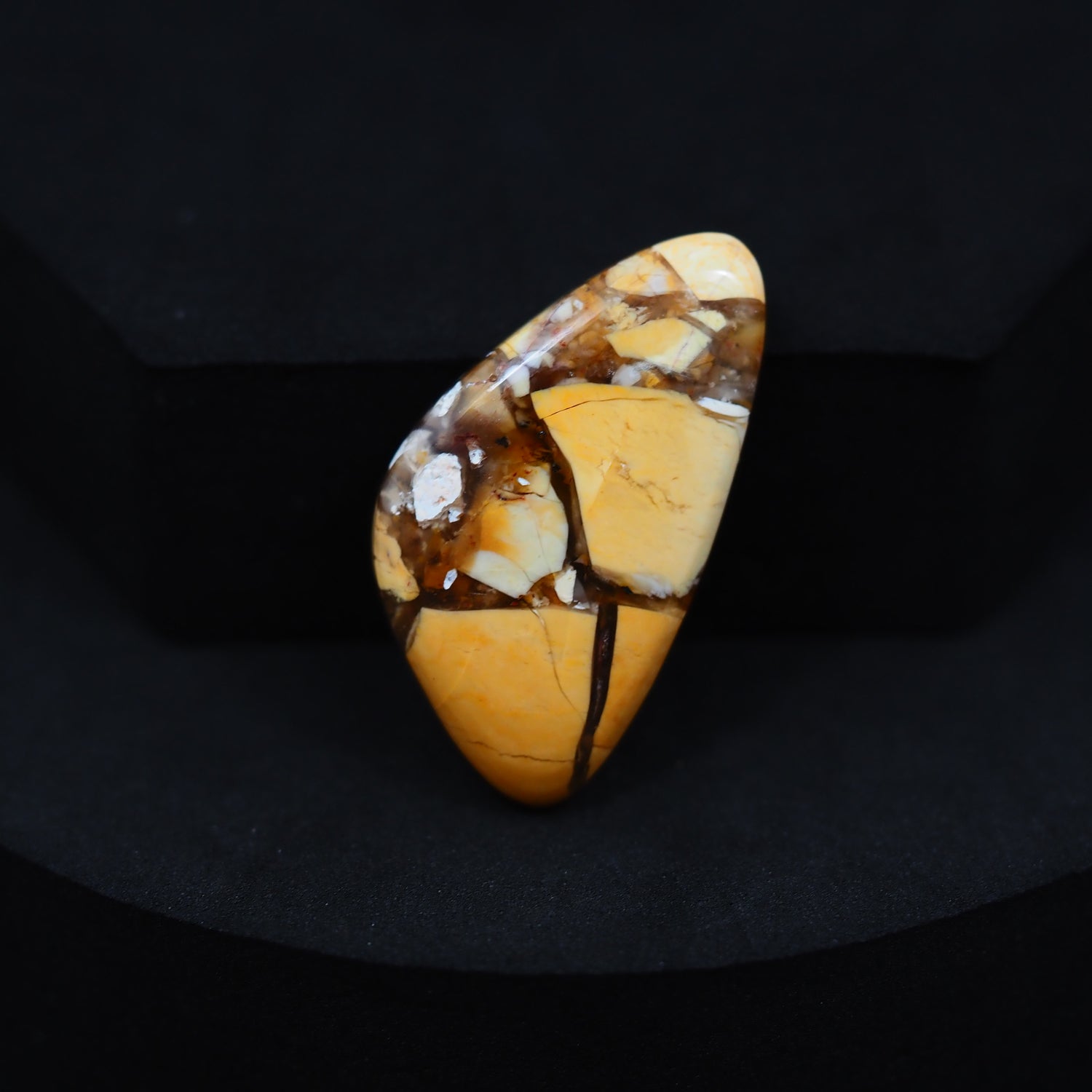 Brecciated Mookaite freeform cabochon 22.5ct flat back ready to set Pedra Gems