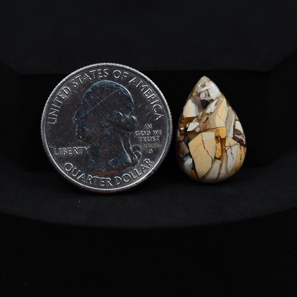 Natural Brecciated Mookaite jasper cabochon 20x13mm pear front view golden brown cream brecciation Pedra Gems