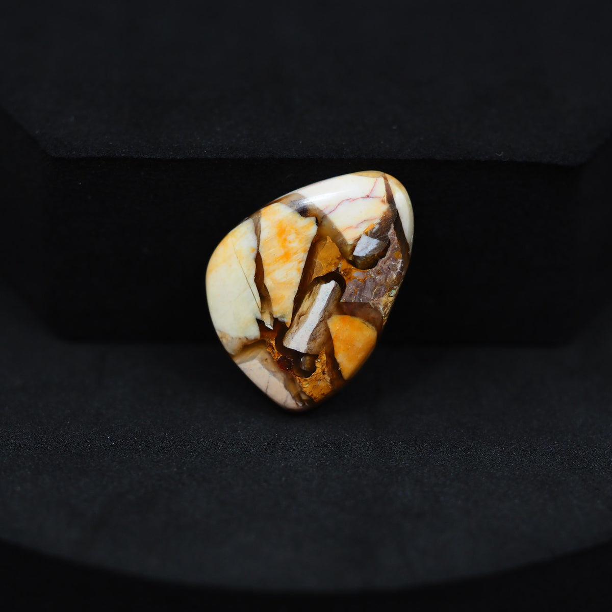 Brecciated Mookaite freeform cabochon 10.5ct flat back ready to set Pedra Gems