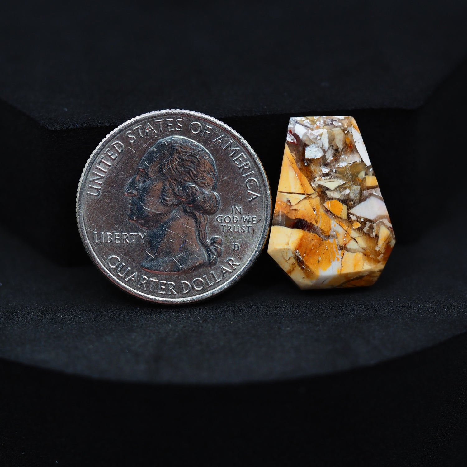 Natural Brecciated Mookaite jasper cabochon 21x15mm kite front view golden brown cream brecciation Pedra Gems