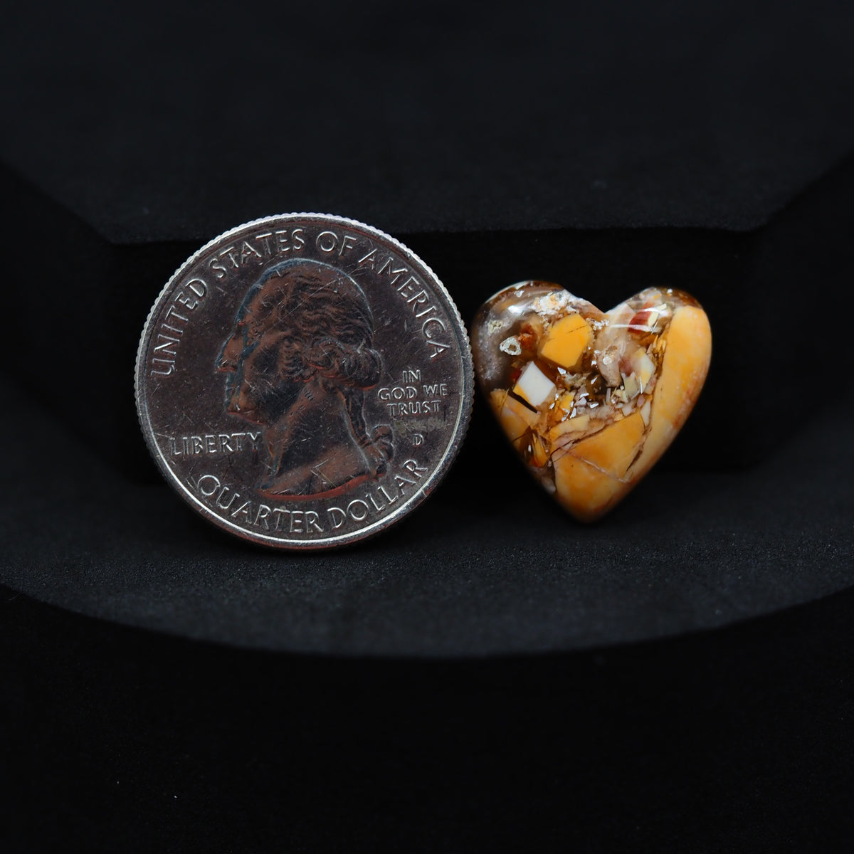 Natural Brecciated Mookaite jasper cabochon 17x17mm heart front view golden brown cream brecciation Pedra Gems