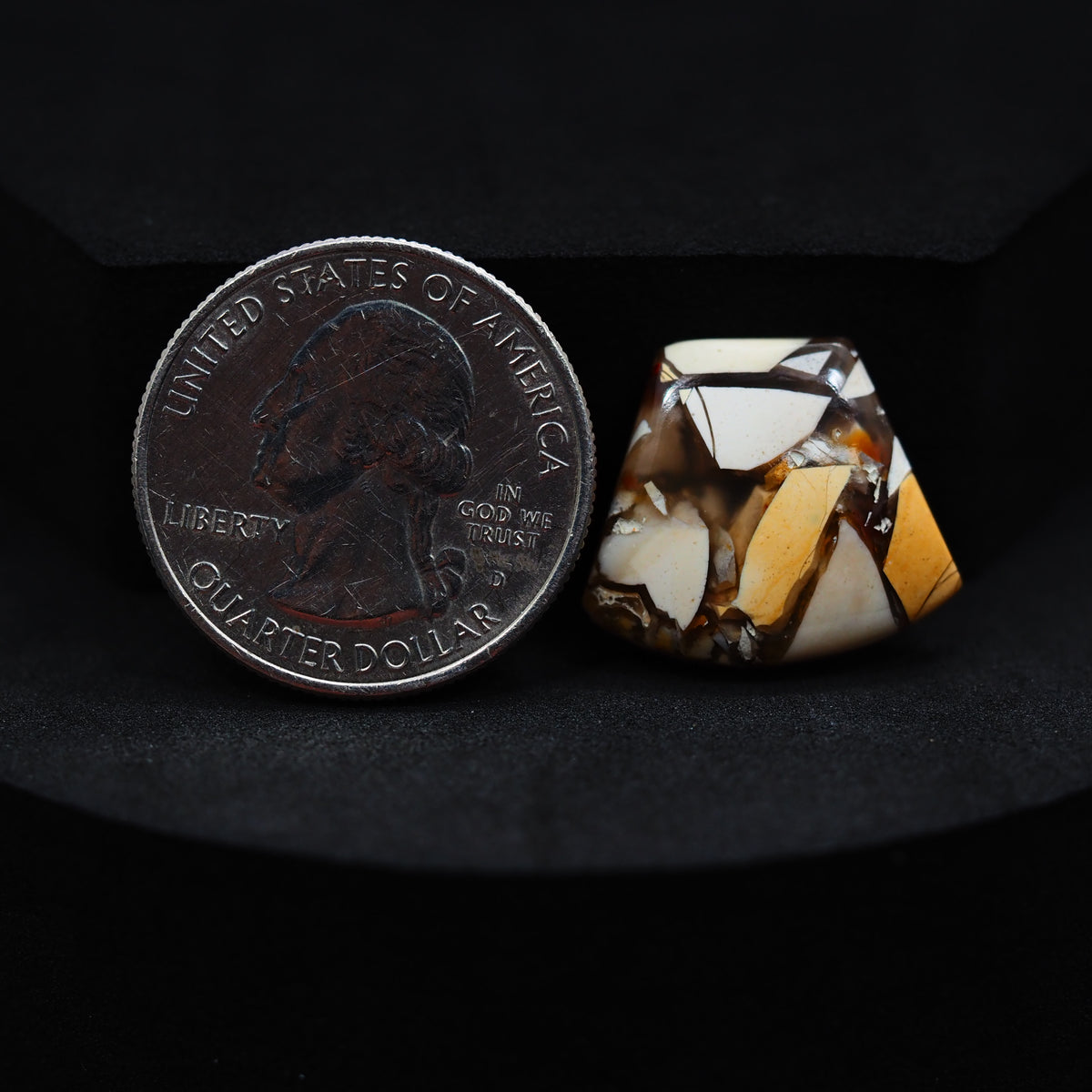 Natural Brecciated Mookaite jasper cabochon 17x19mm kite front view golden brown cream brecciation Pedra Gems
