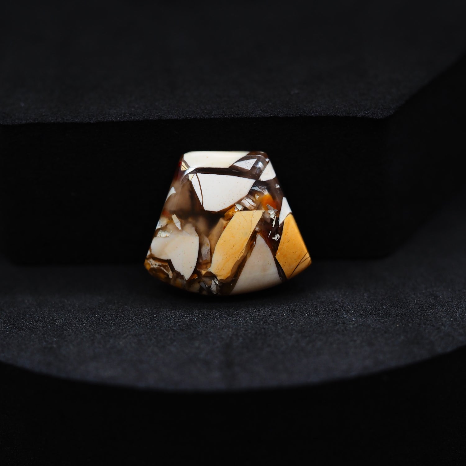 Brecciated Mookaite kite cabochon 9.5ct flat back ready to set Pedra Gems