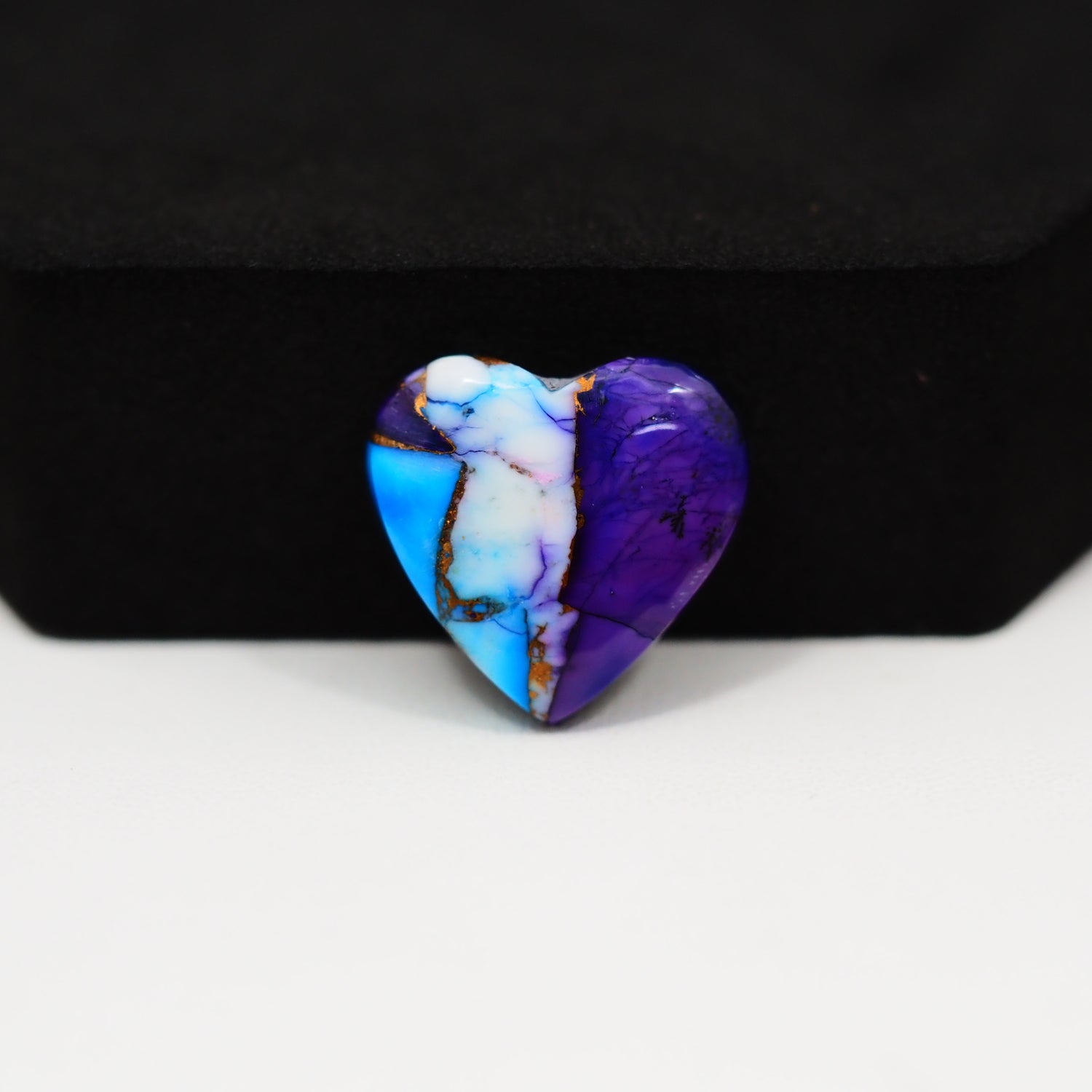 Purple Ice Rose Dahlia Cabochon 17x17mm 10.5ct Heart – Pedra Gems
