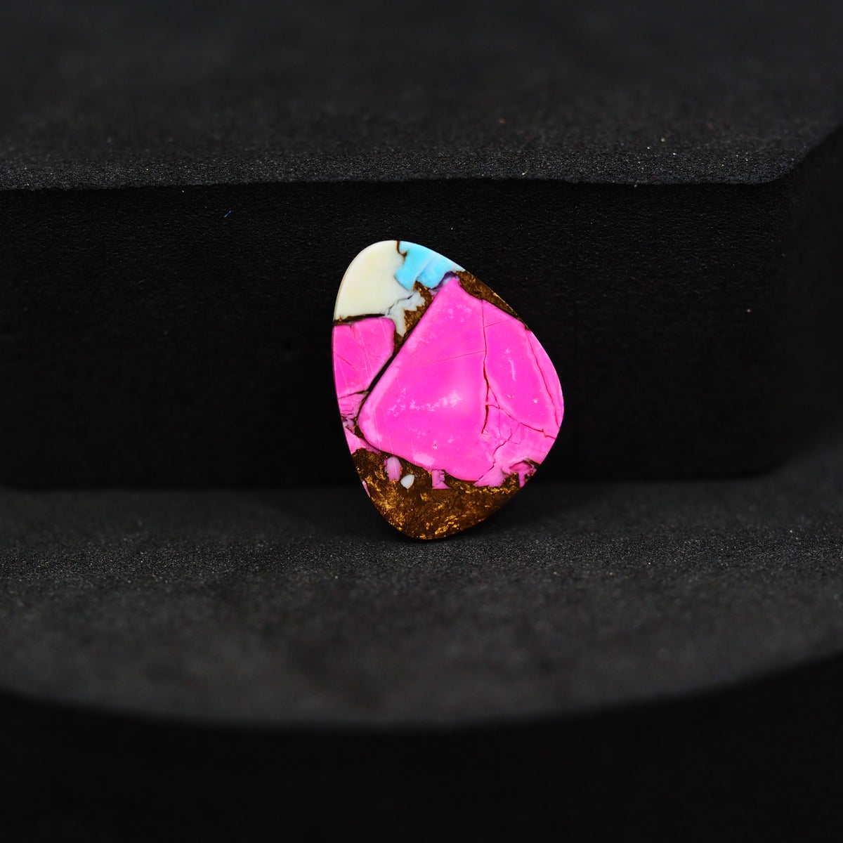Natural Cotton Candy Turquoise 18x13x3mm Trillion Cabochon 5.5ct - Pink & White Composite - Pedra Gems