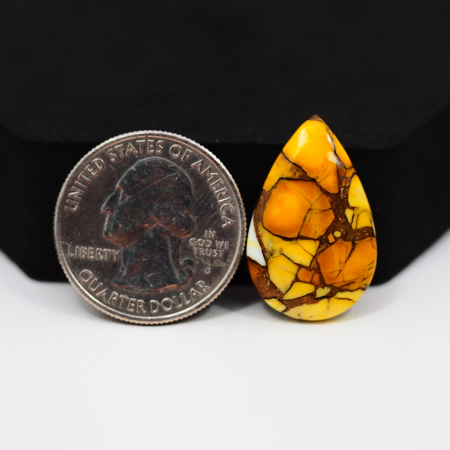 Natural Honey Dahlia Turquoise Pear Cabochon 25x16mm 13ct - Honey Gold - Pedra Gems