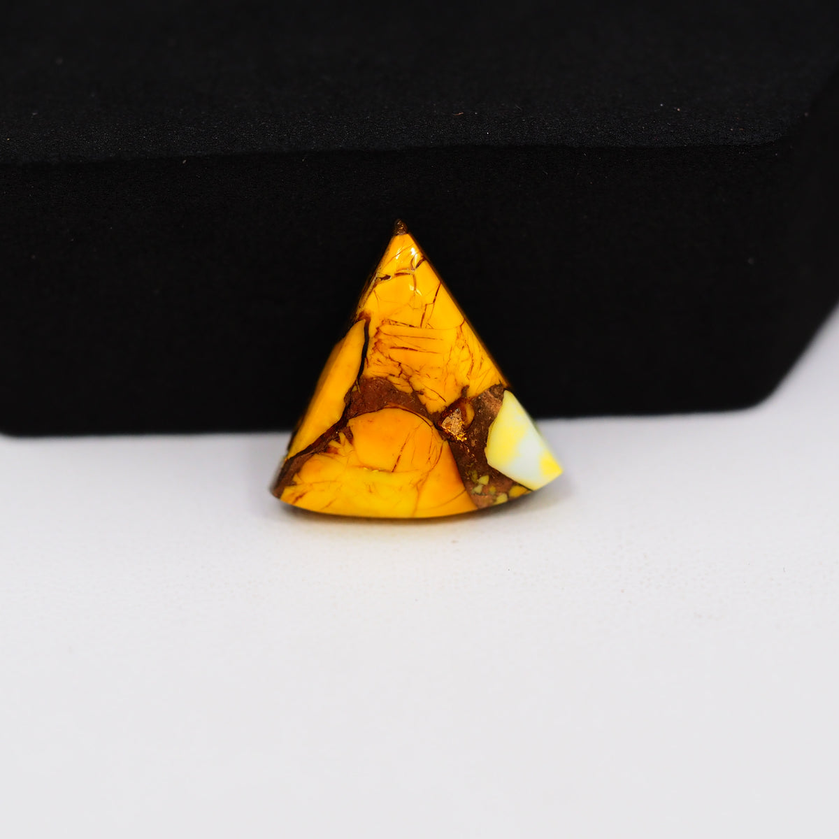 Honey Dahlia Cabochon 17x15mm 8.5ct Trillion