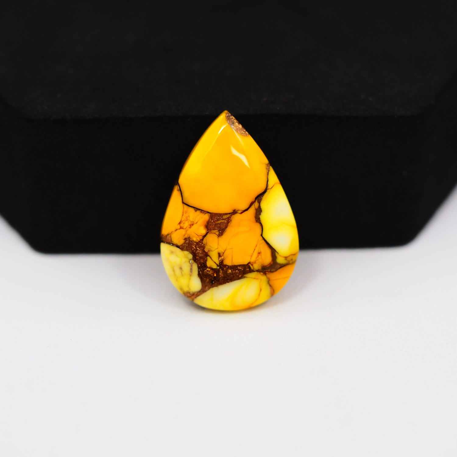 Honey Dahlia Cabochon 23x16mm 11.5ct Pear
