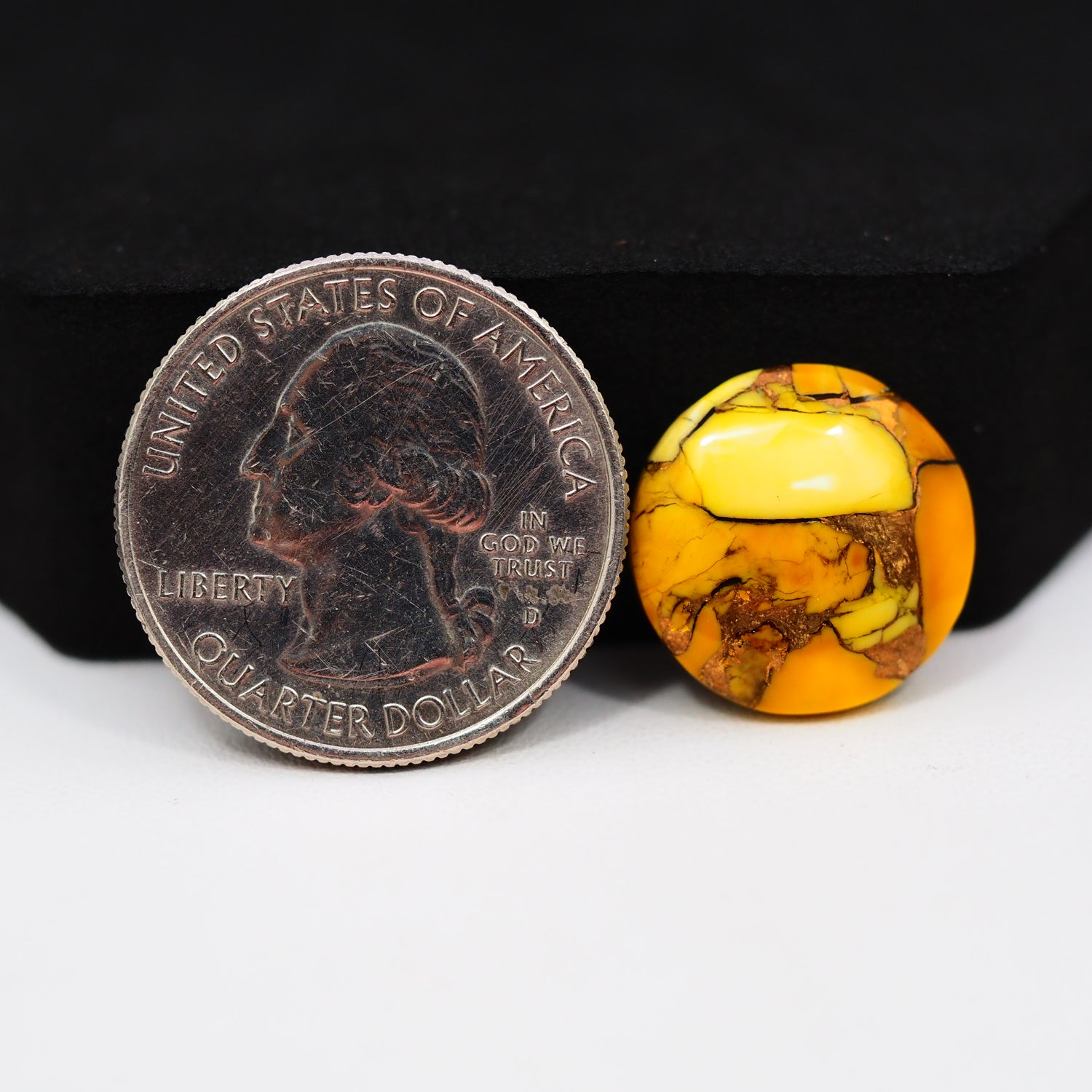 Natural Honey Dahlia Turquoise Round Cabochon 16x16mm 9.5ct - Honey Gold - Pedra Gems