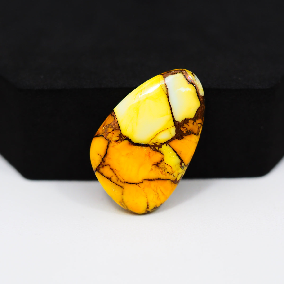 Honey Dahlia Cabochon 28x17mm 17.5ct Freeform