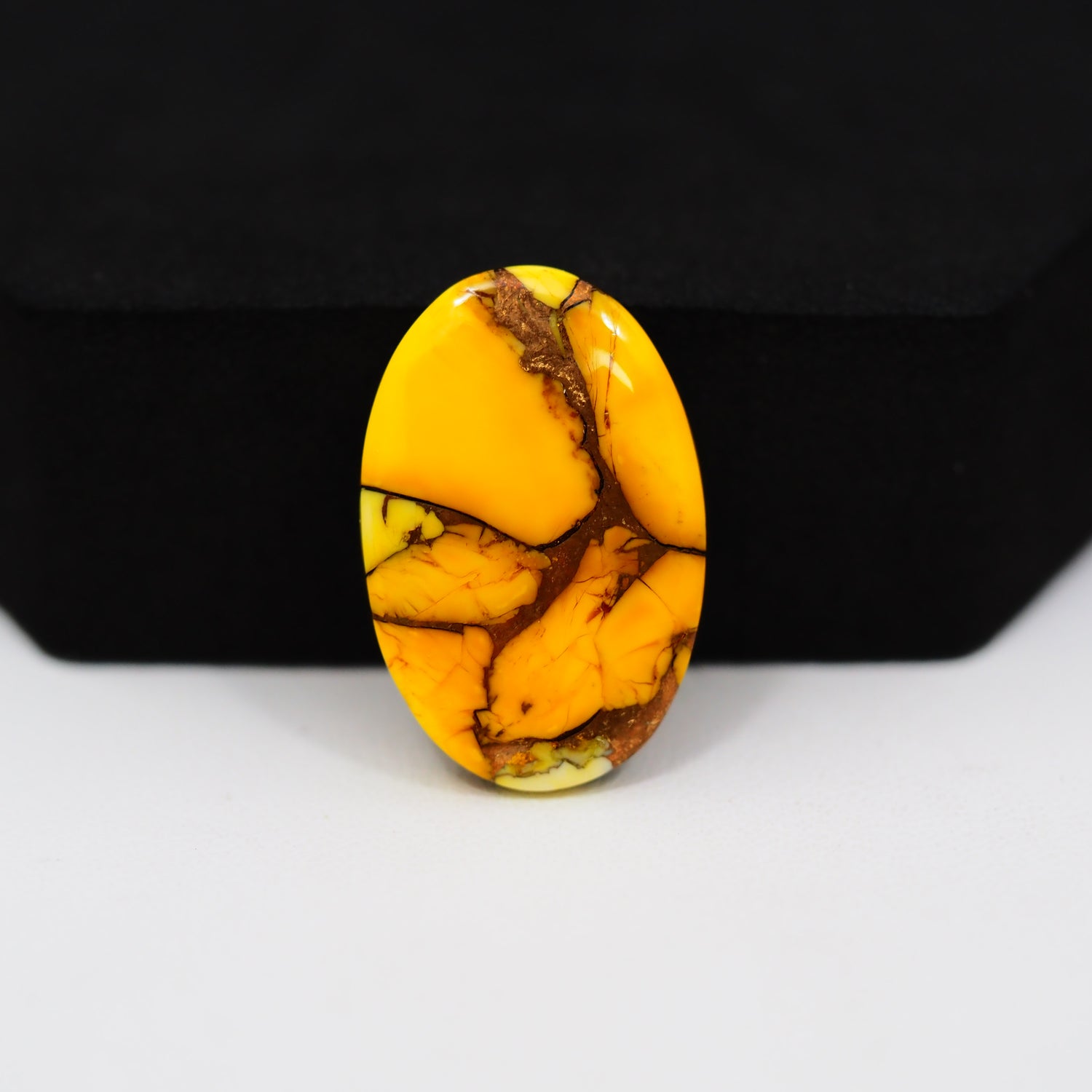Honey Dahlia Cabochon 25x16mm 14ct Oval