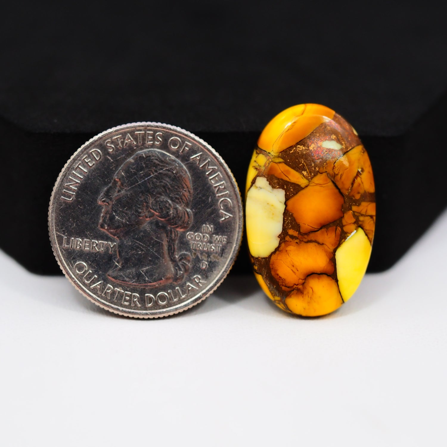 Natural Honey Dahlia Turquoise Oval Cabochon 26x16mm 10.5ct - Honey Gold - Pedra Gems