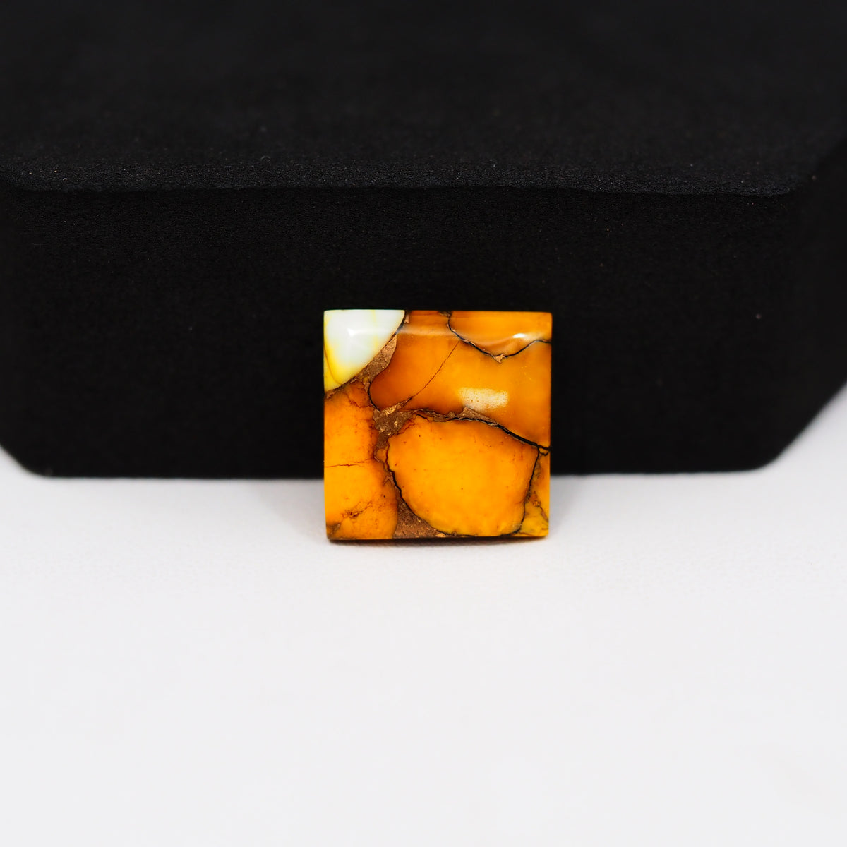 Honey Dahlia Cabochon 14x14mm 7.5ct Square