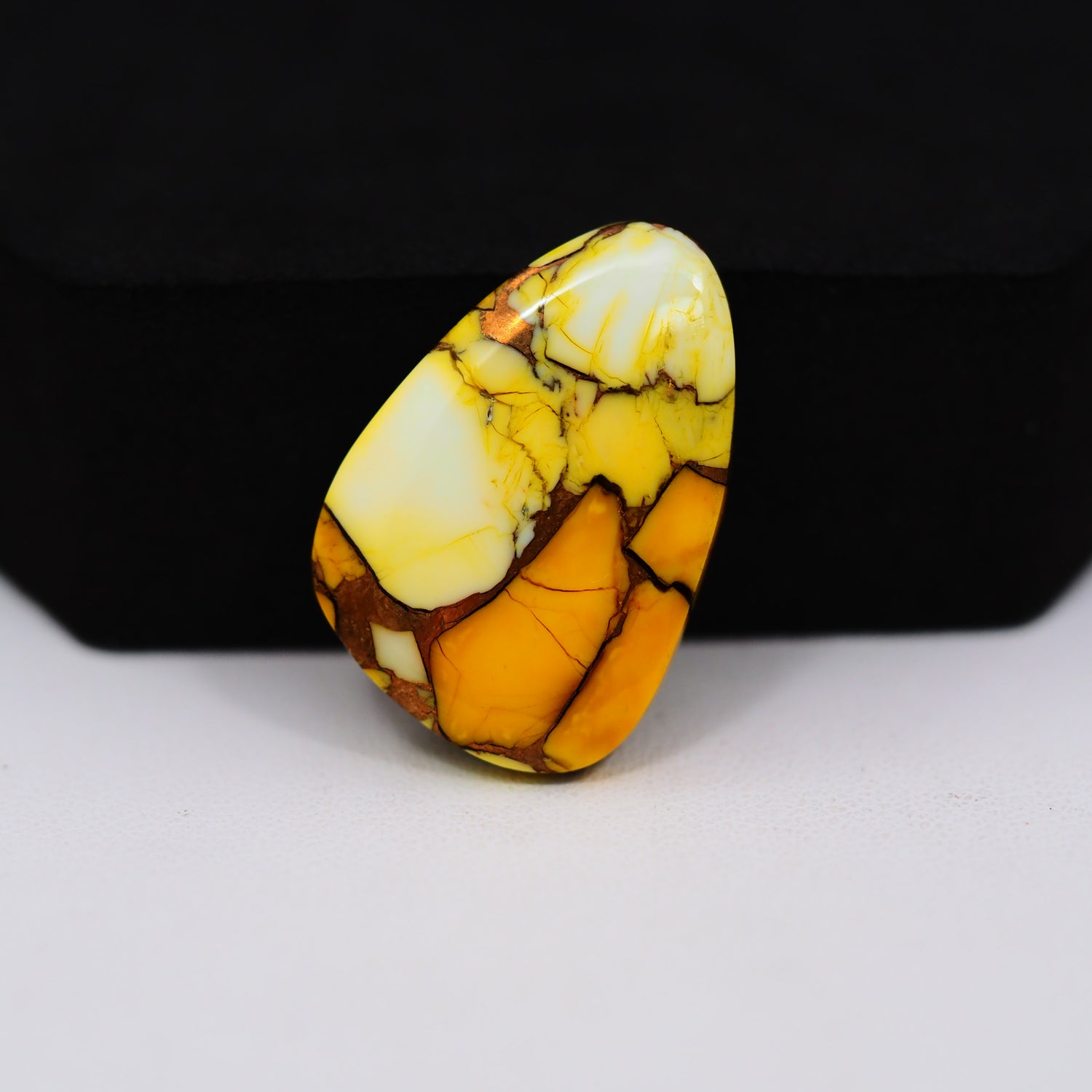 Honey Dahlia Cabochon 25x17mm 17.5ct Freeform