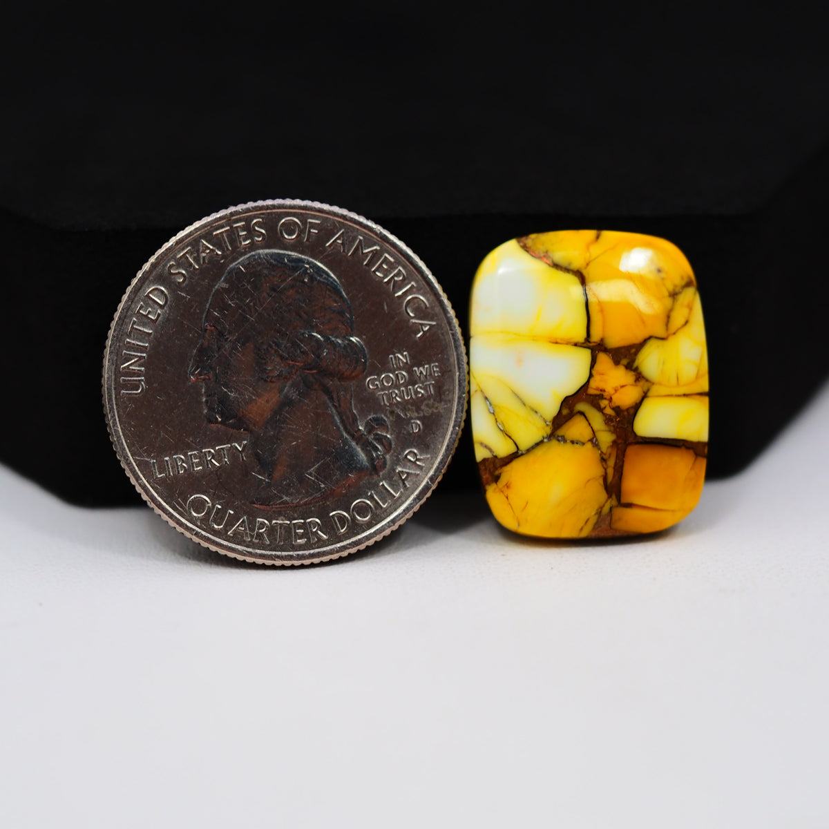 Natural Honey Dahlia Turquoise Cushion Cabochon 20x16mm 13.5ct - Honey Gold - Pedra Gems