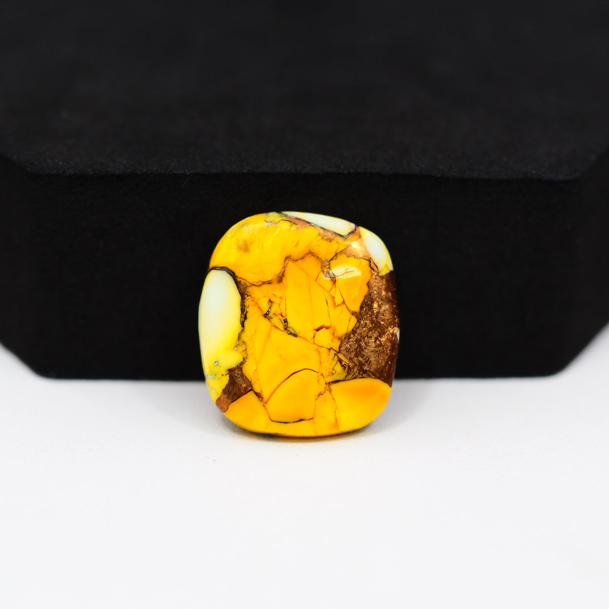 Honey Dahlia Cabochon 19x17mm 16ct Square