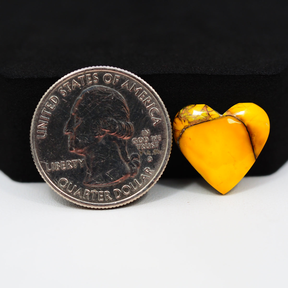 Natural Honey Dahlia Heart Cabochon 15x16mm 7.5ct - Honey Gold - Pedra Gems