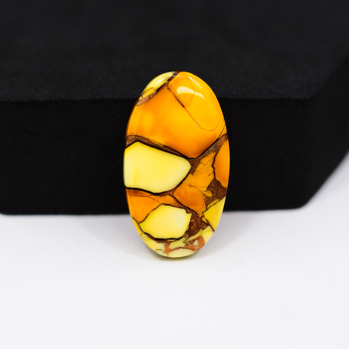 Honey Dahlia Cabochon 27x15mm 16ct Oval