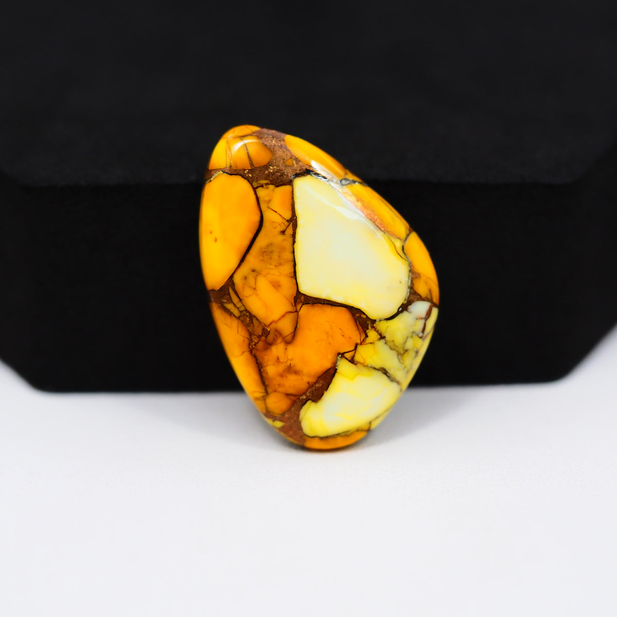 Honey Dahlia Cabochon 28x29mm 19.5ct Freeform