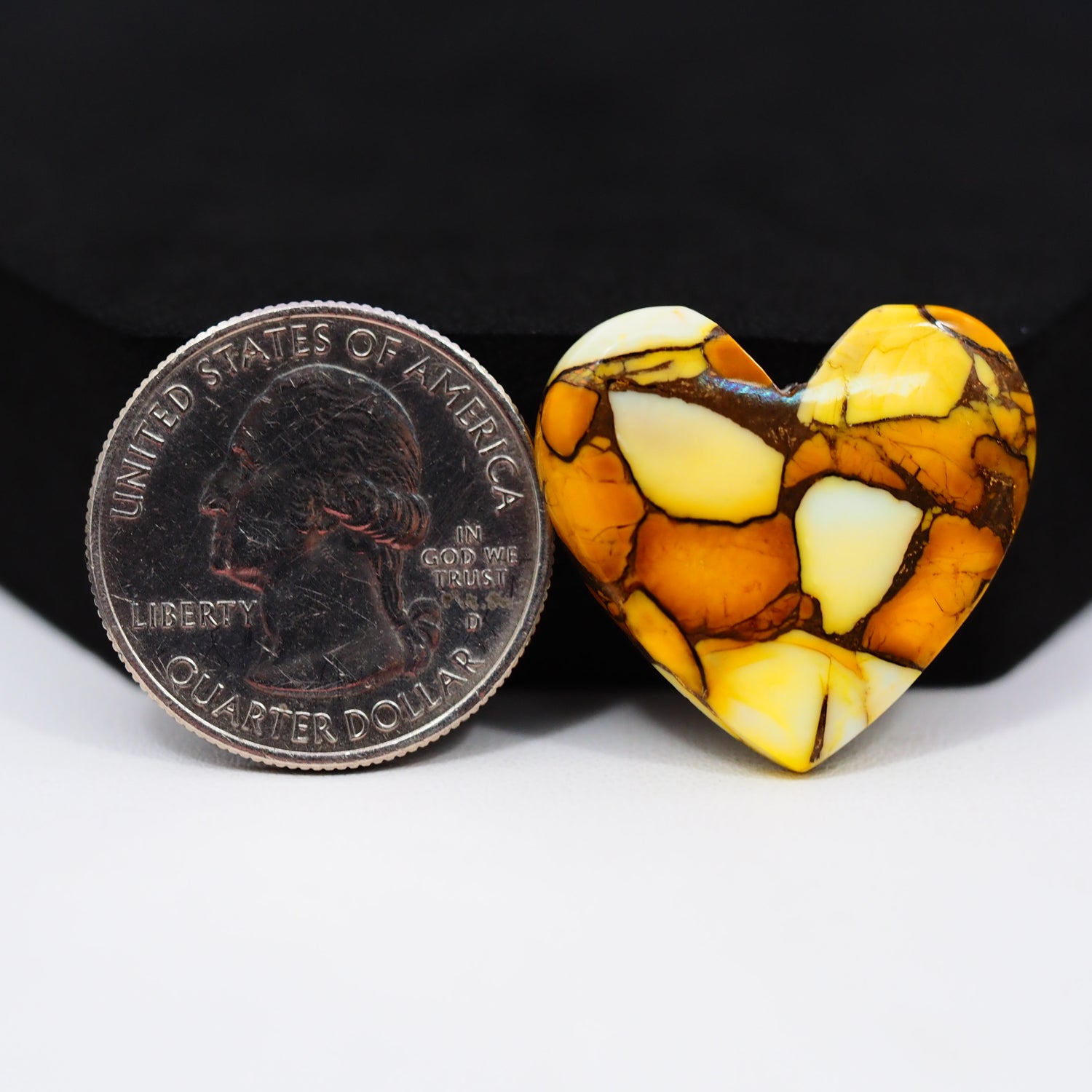 Natural Honey Dahlia Heart Cabochon 25x23mm 22.5ct - Honey Gold - Pedra Gems