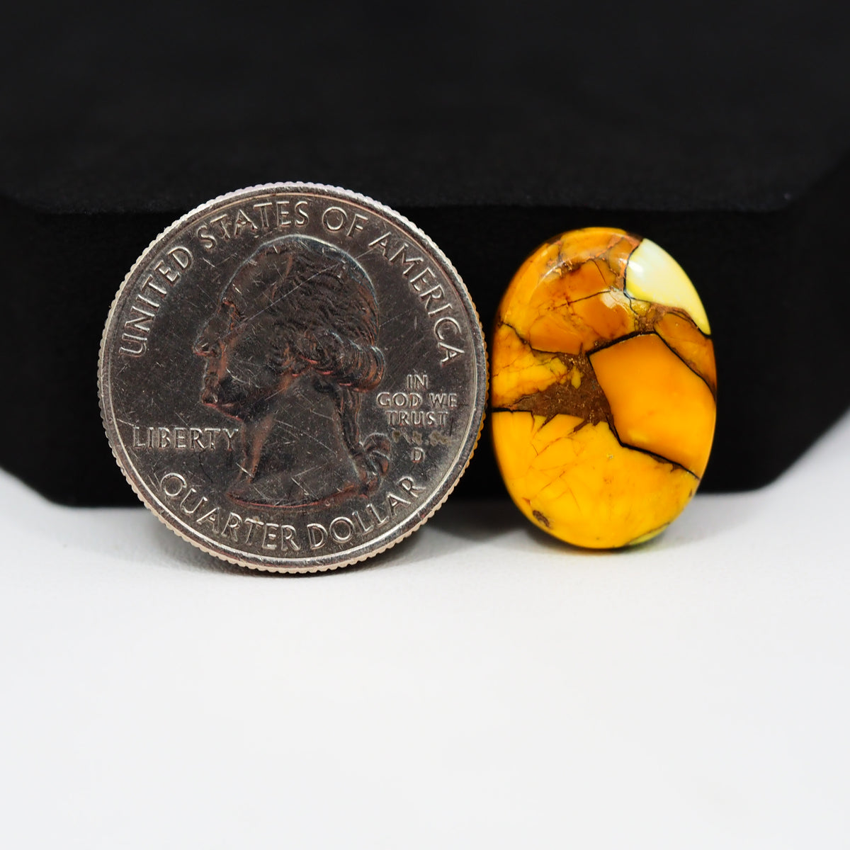 Natural Honey Dahlia Oval Cabochon 20x14mm 11ct - Honey Gold - Pedra Gems