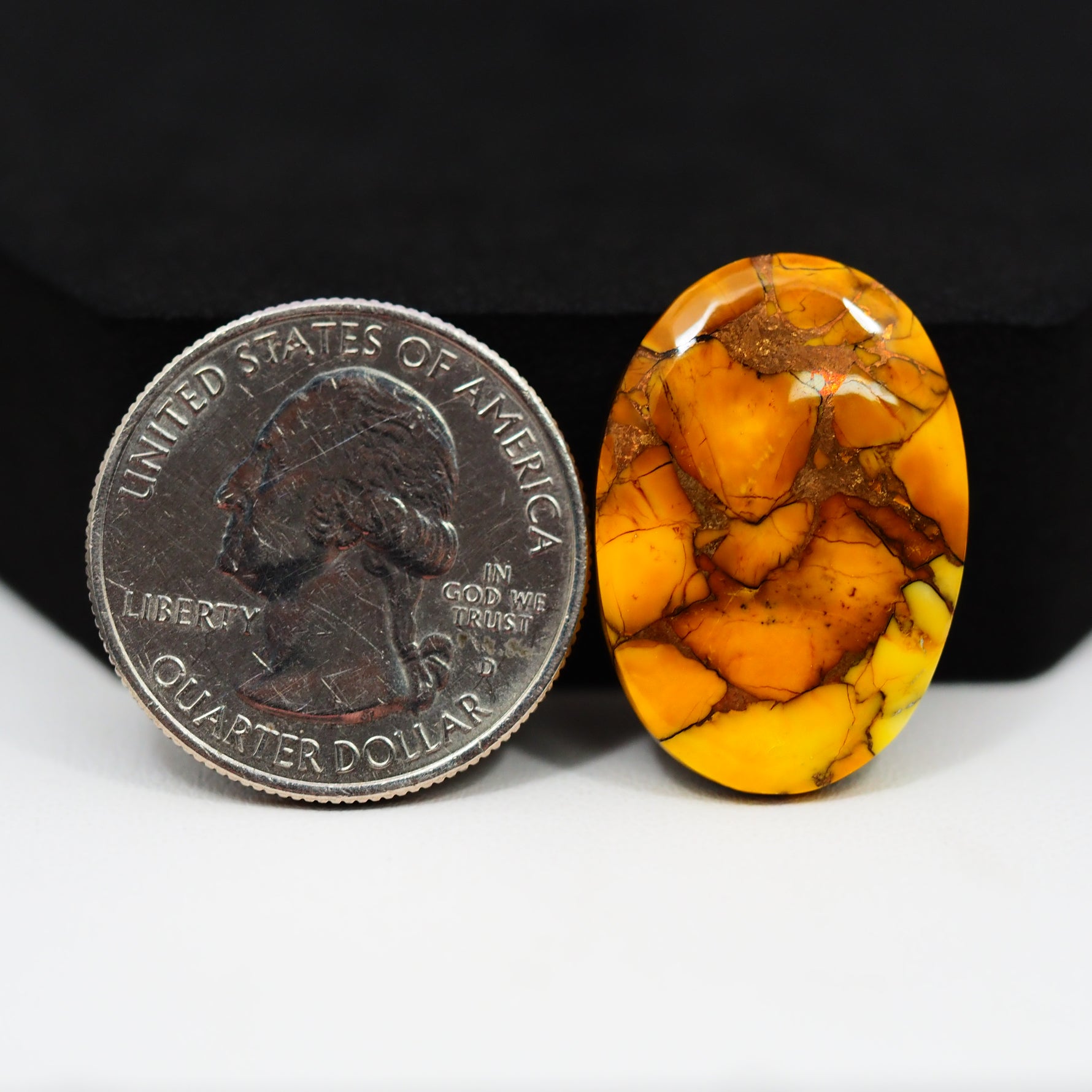 Natural Honey Dahlia Oval Cabochon 26x18mm 18.5ct - Honey Gold - Pedra Gems