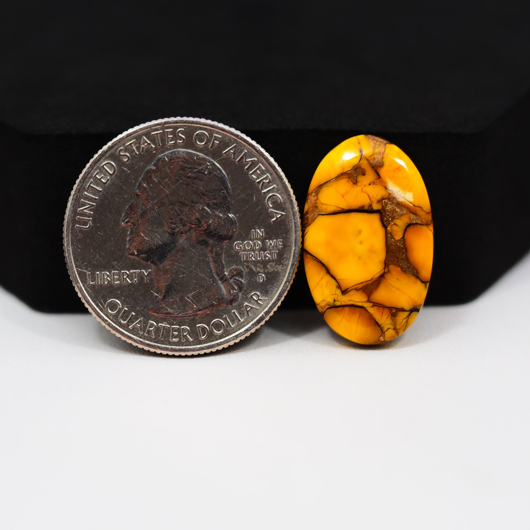Natural Honey Dahlia Oval Cabochon 21x13mm 10.5ct - Honey Gold - Pedra Gems