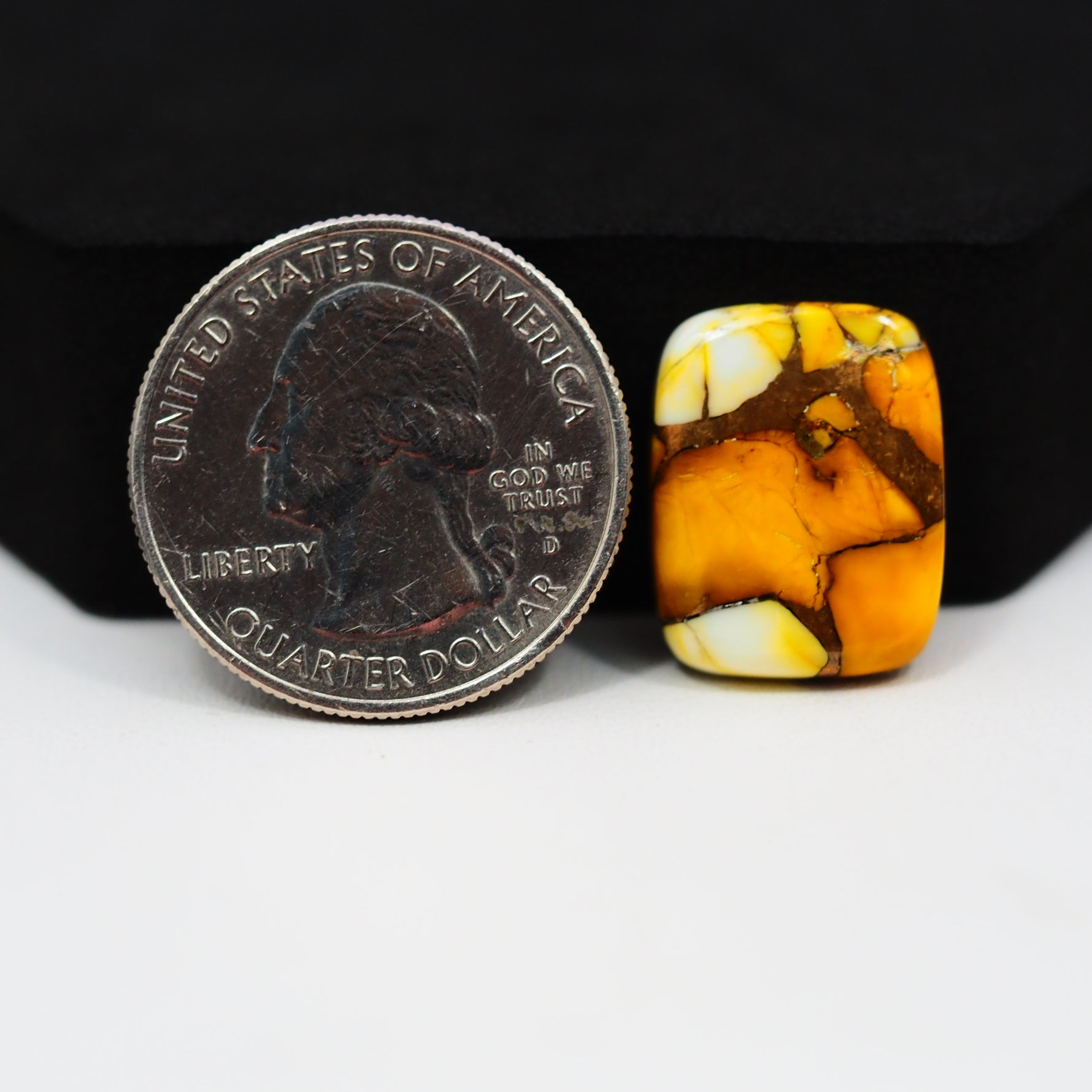 Natural Honey Dahlia Cushion Cabochon 18x14mm 10.5ct - Honey Gold - Pedra Gems