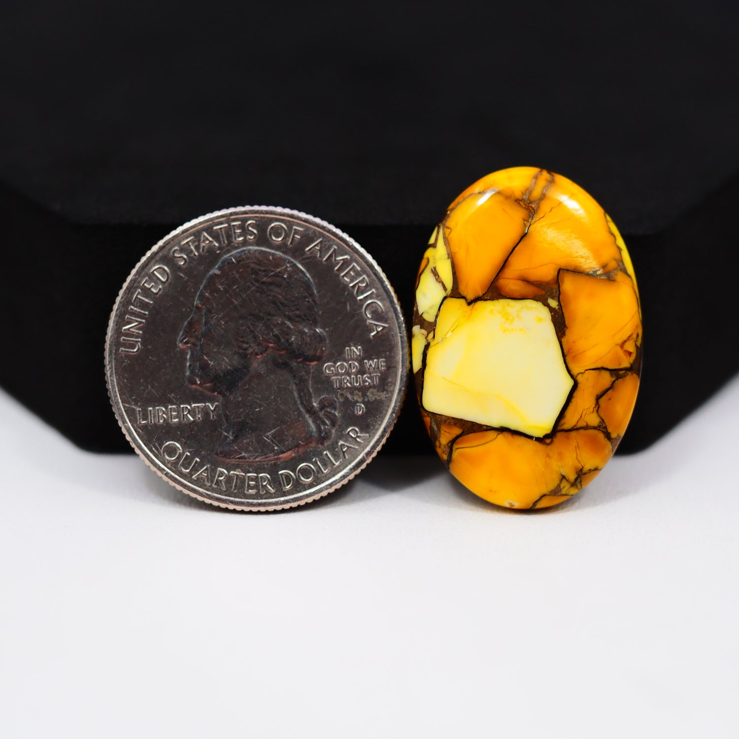 Natural Honey Dahlia Oval Cabochon 27x18mm 18.5ct - Honey Gold - Pedra Gems