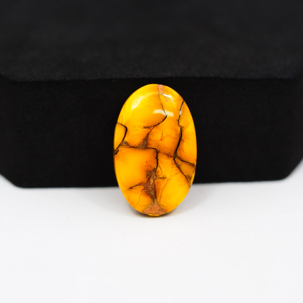 Honey Dahlia Cabochon 21x13mm 10.5ct Oval