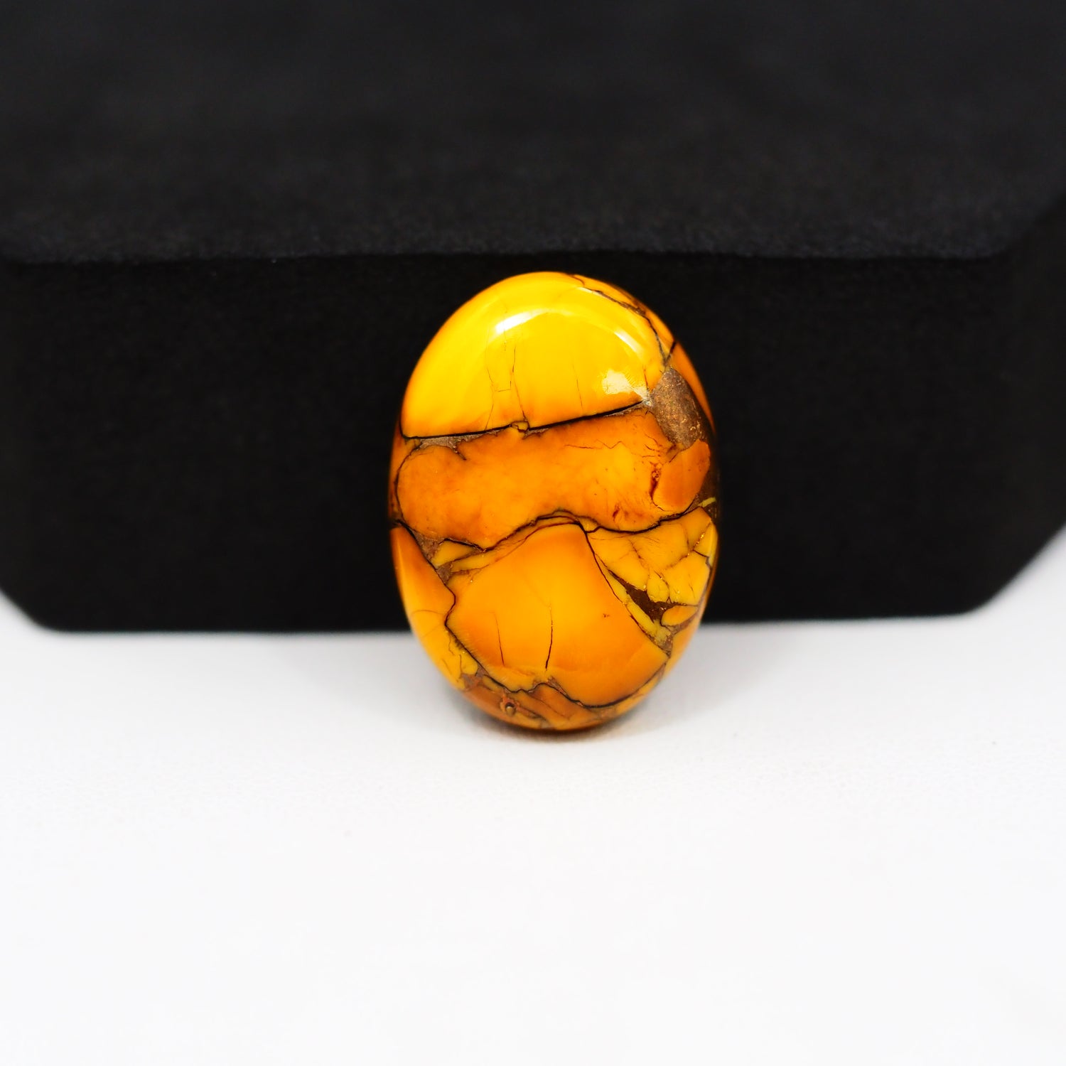 Honey Dahlia Cabochon 21x15mm 14.5ct Oval
