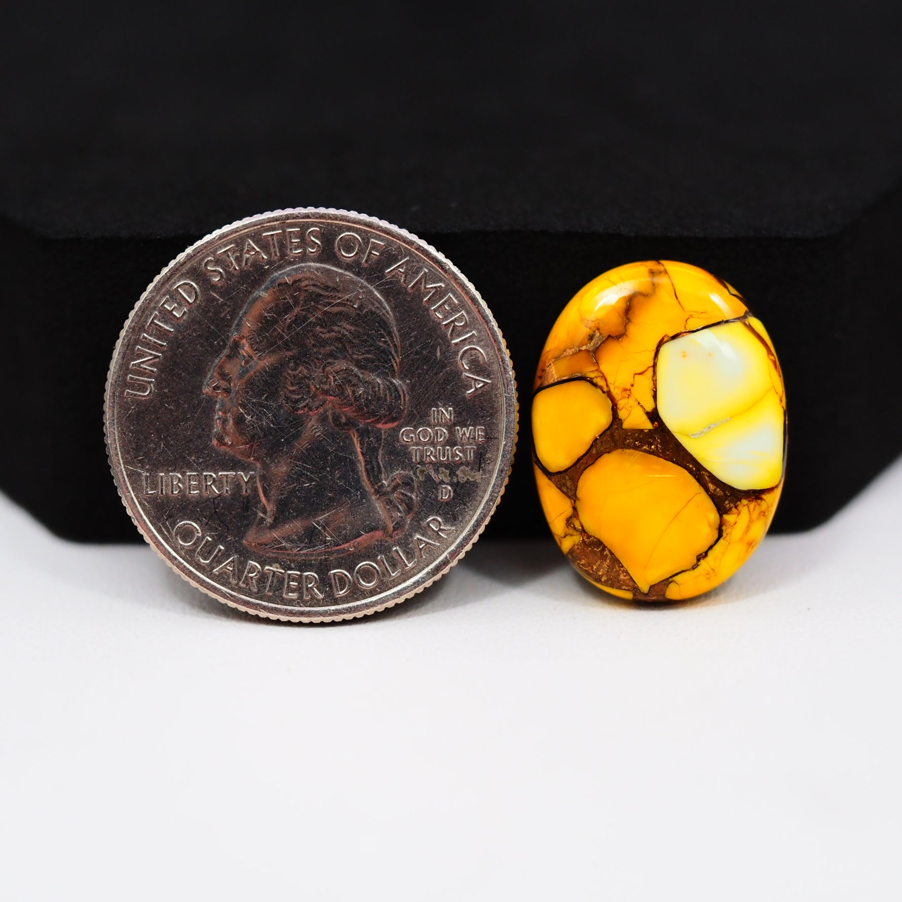 Natural Honey Dahlia Oval Cabochon 20x15mm 9.5ct - Honey Gold - Pedra Gems