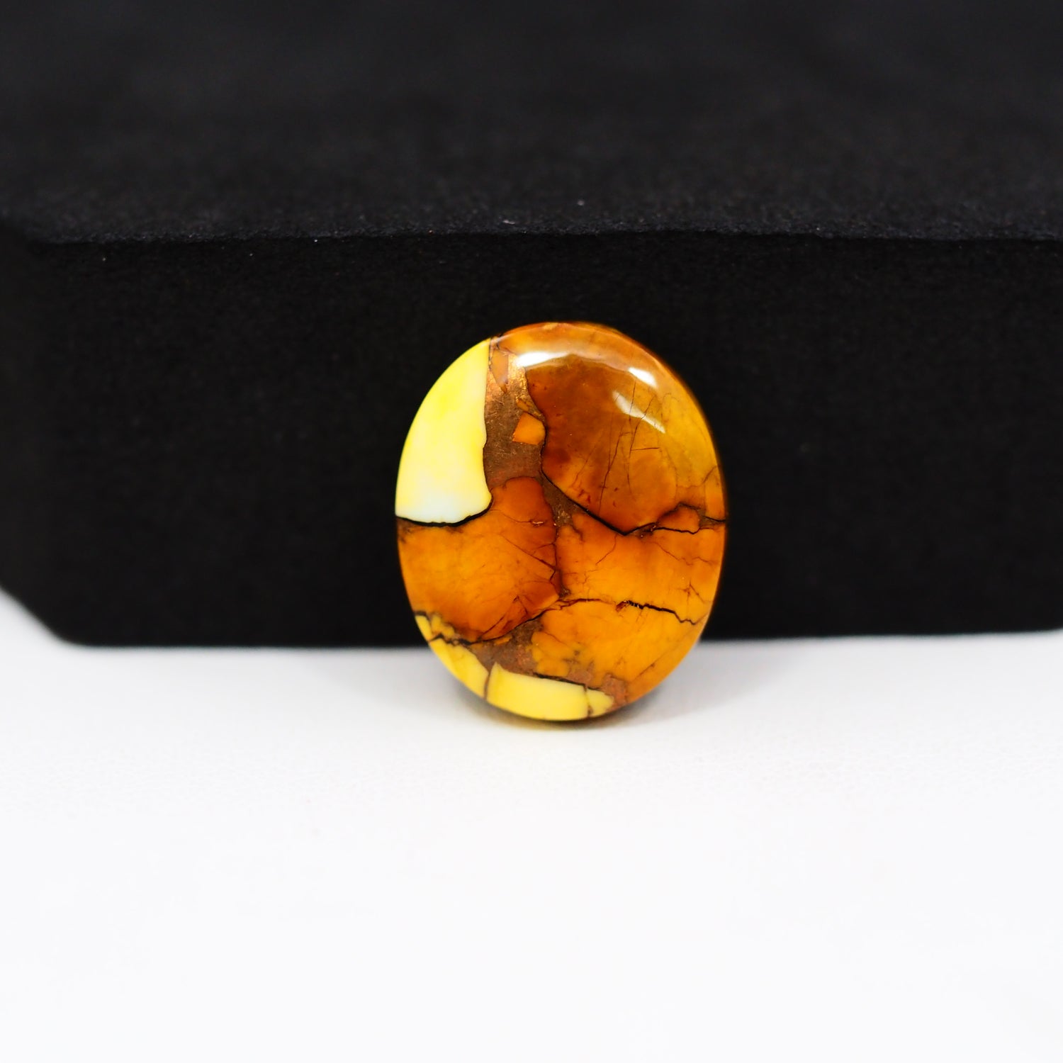 Honey Dahlia Cabochon 17x14mm 9.5ct Oval