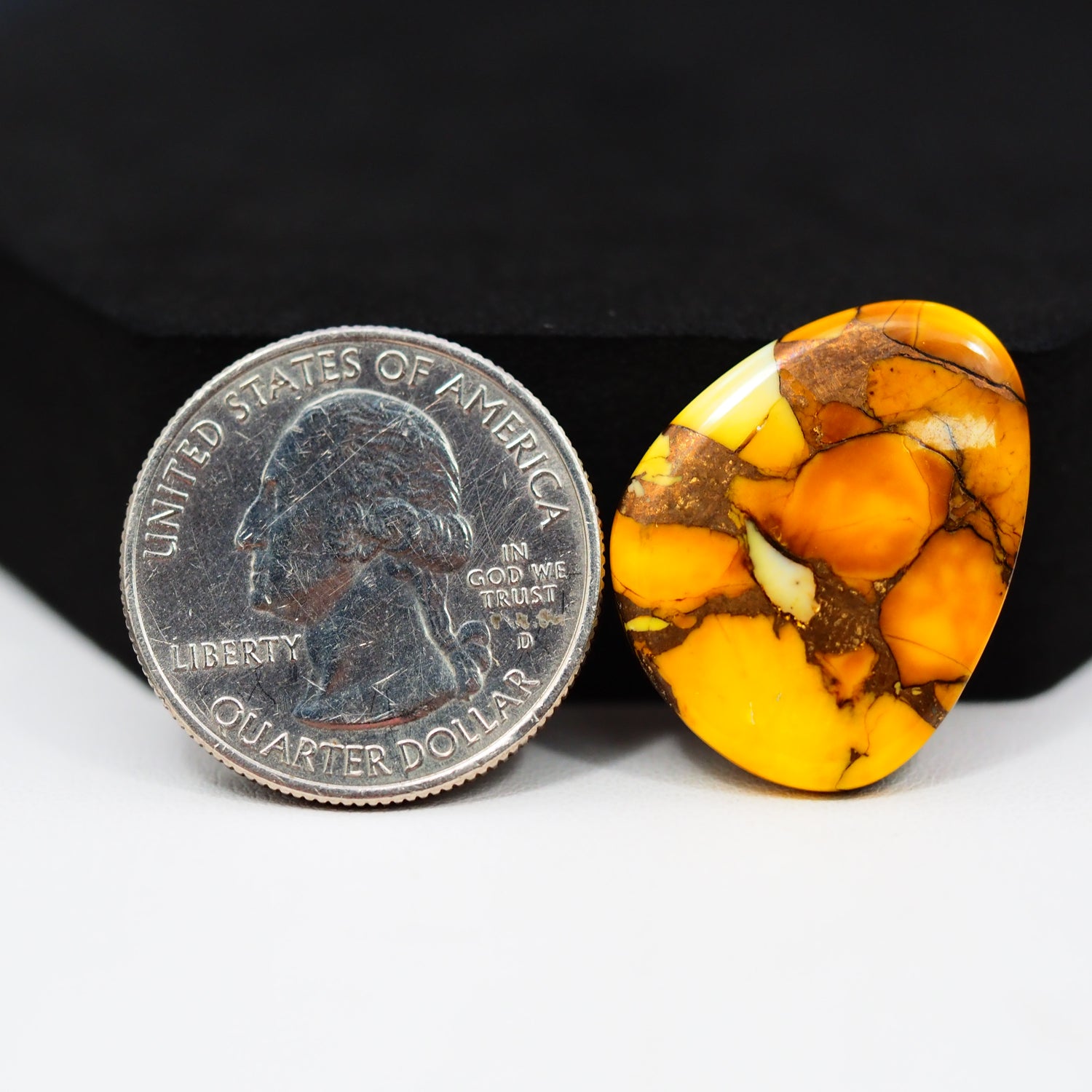 Natural Honey Dahlia Freeform Cabochon 25x19mm 17.5ct - Honey Gold - Pedra Gems