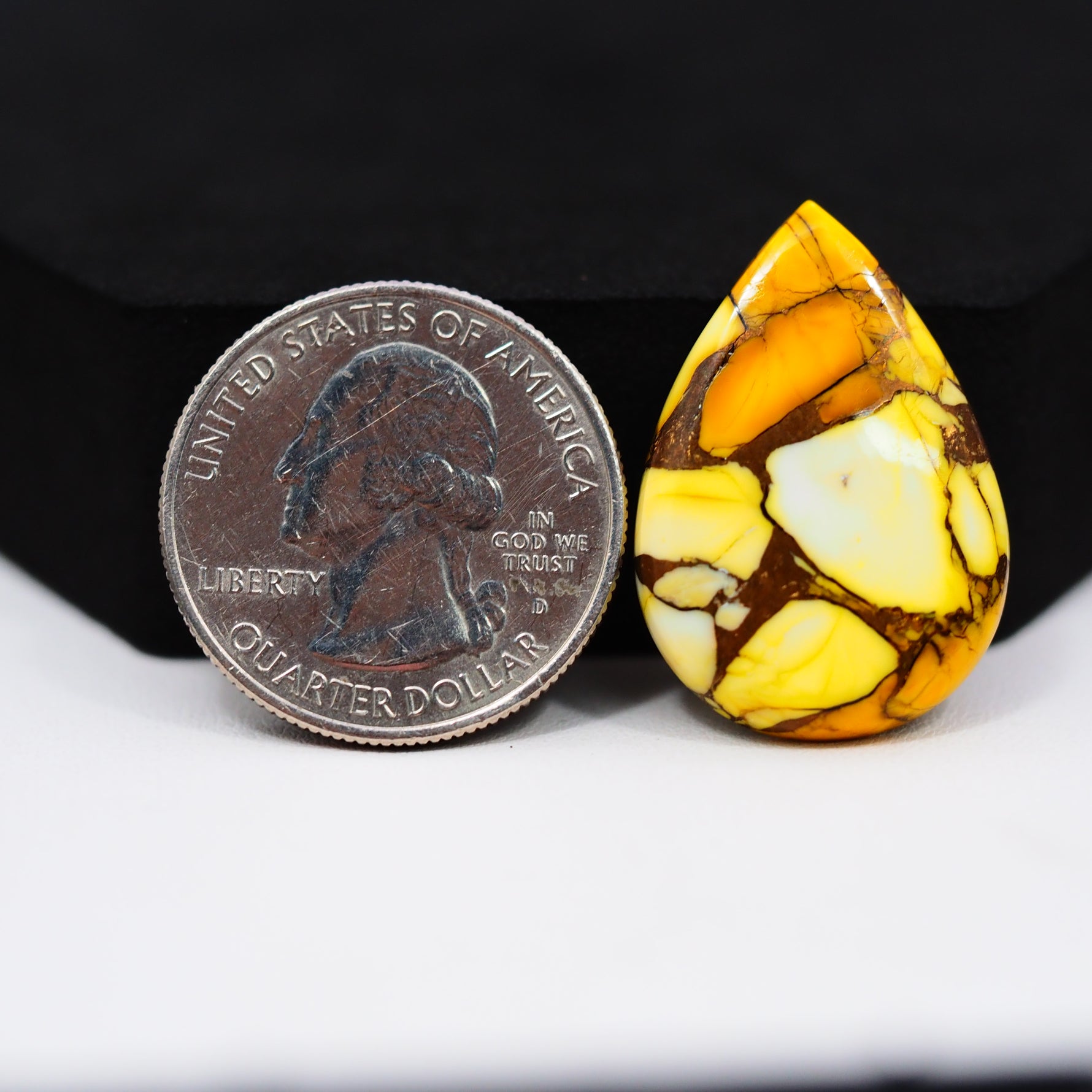 Natural Honey Dahlia Pear Cabochon 28x18mm 18.5ct - Honey Gold - Pedra Gems