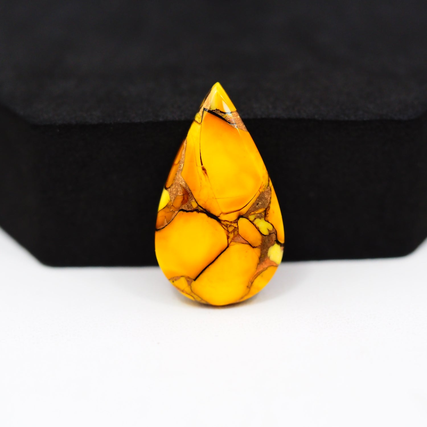 Honey Dahlia Cabochon 26x15mm 14ct Pear