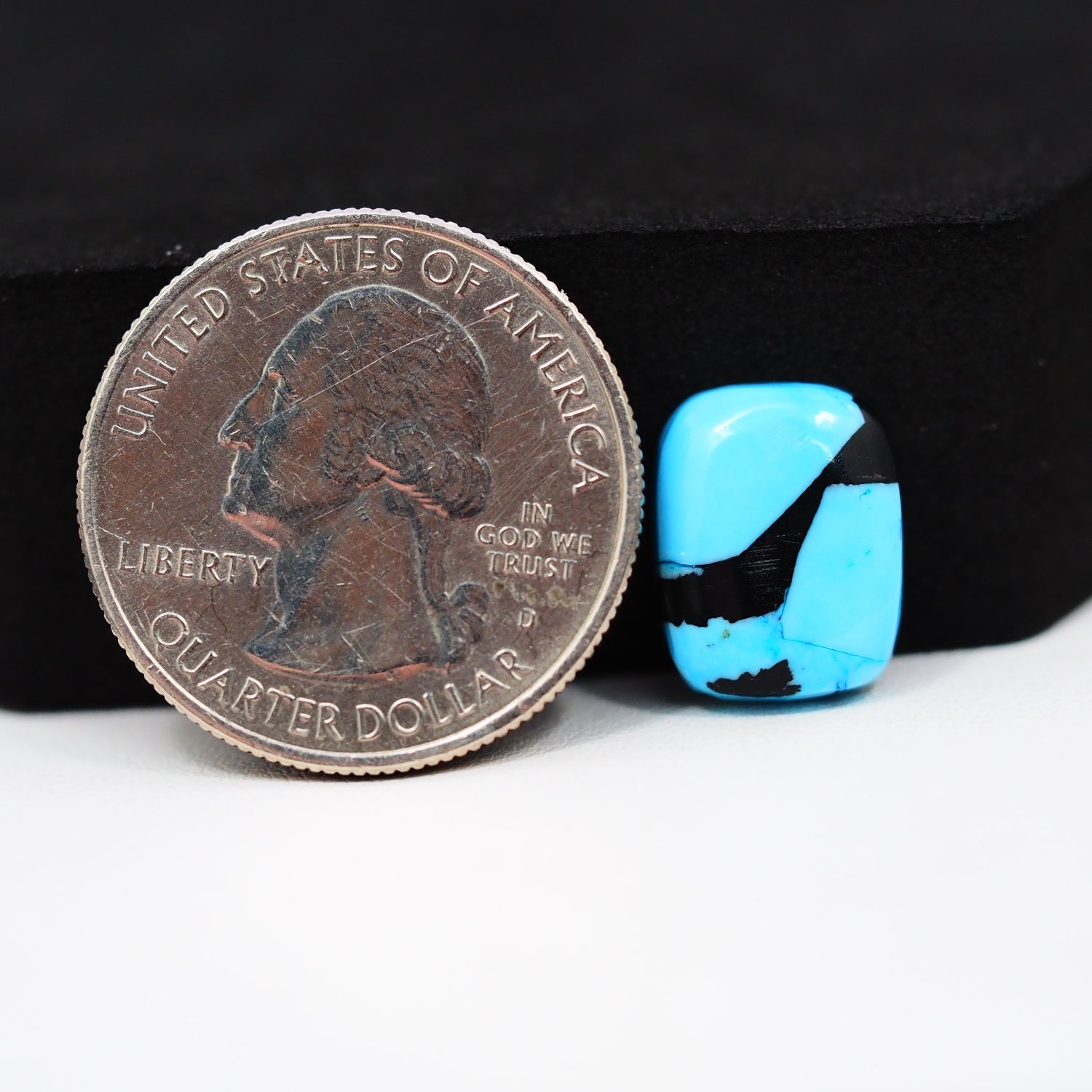 Buffalo Cushion Cabochon 14x11mm 5.5ct - Blue with Diagonal Black Band - Pedra Gems