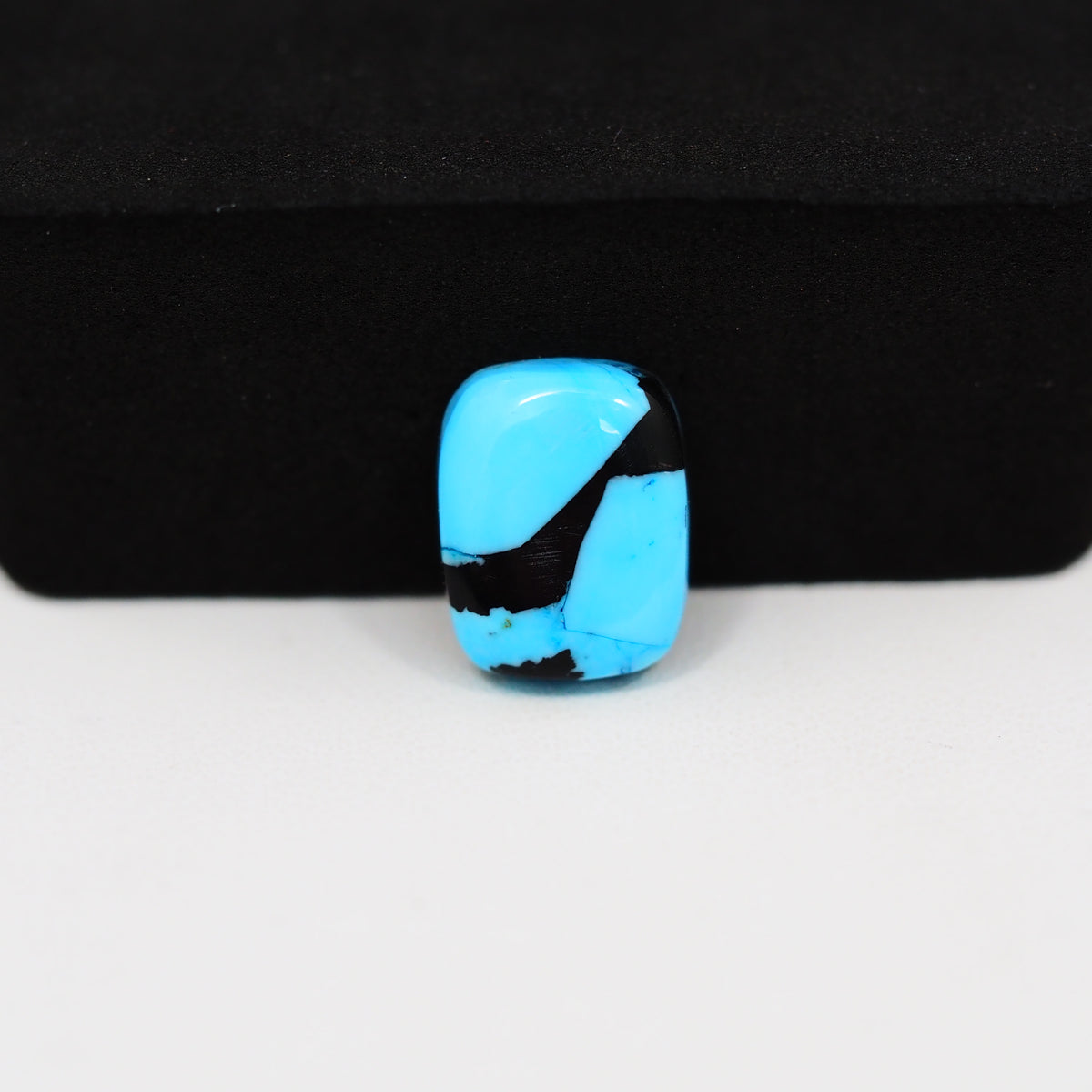 Buffalo Cushion Cabochon 14x11mm 5.5ct - Blue with Diagonal Black Band - Pedra Gems