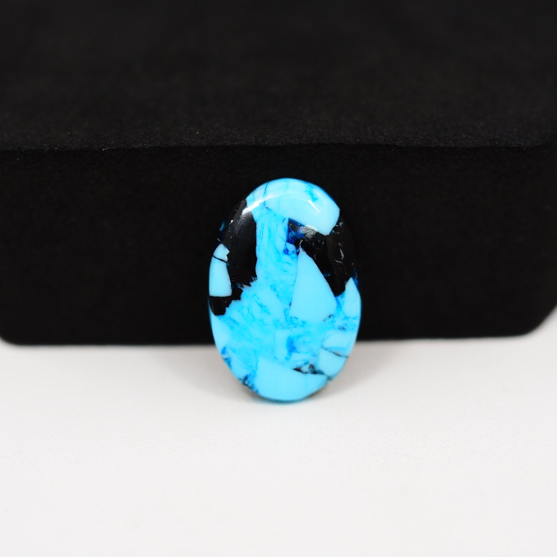 Buffalo Oval Cabochon 18x13mm 7ct - Black-Heavy with Blue Veining - Pedra Gems