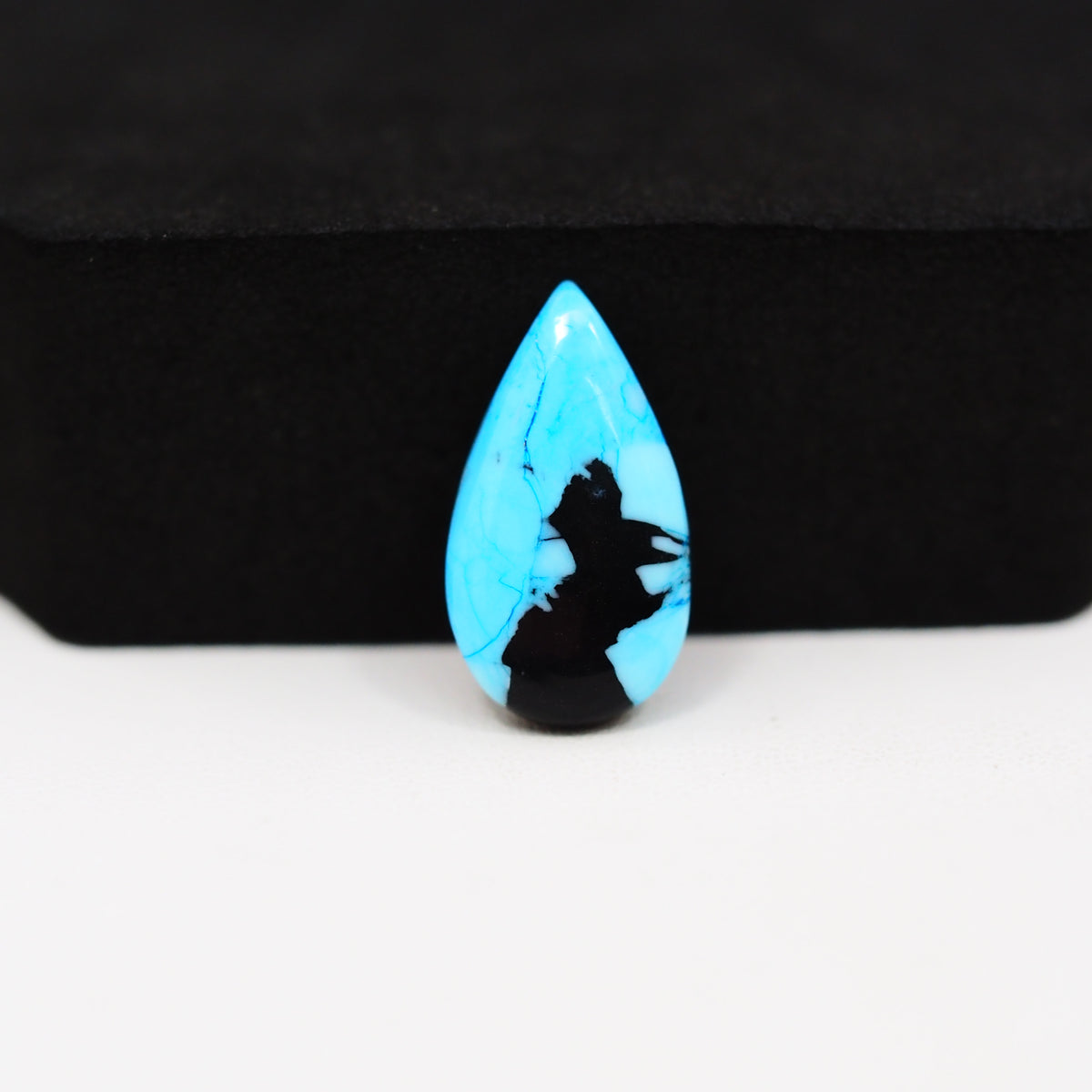 Buffalo Pear Cabochon 19x11mm 4.5ct - Blue Top Black Base - Pedra Gems