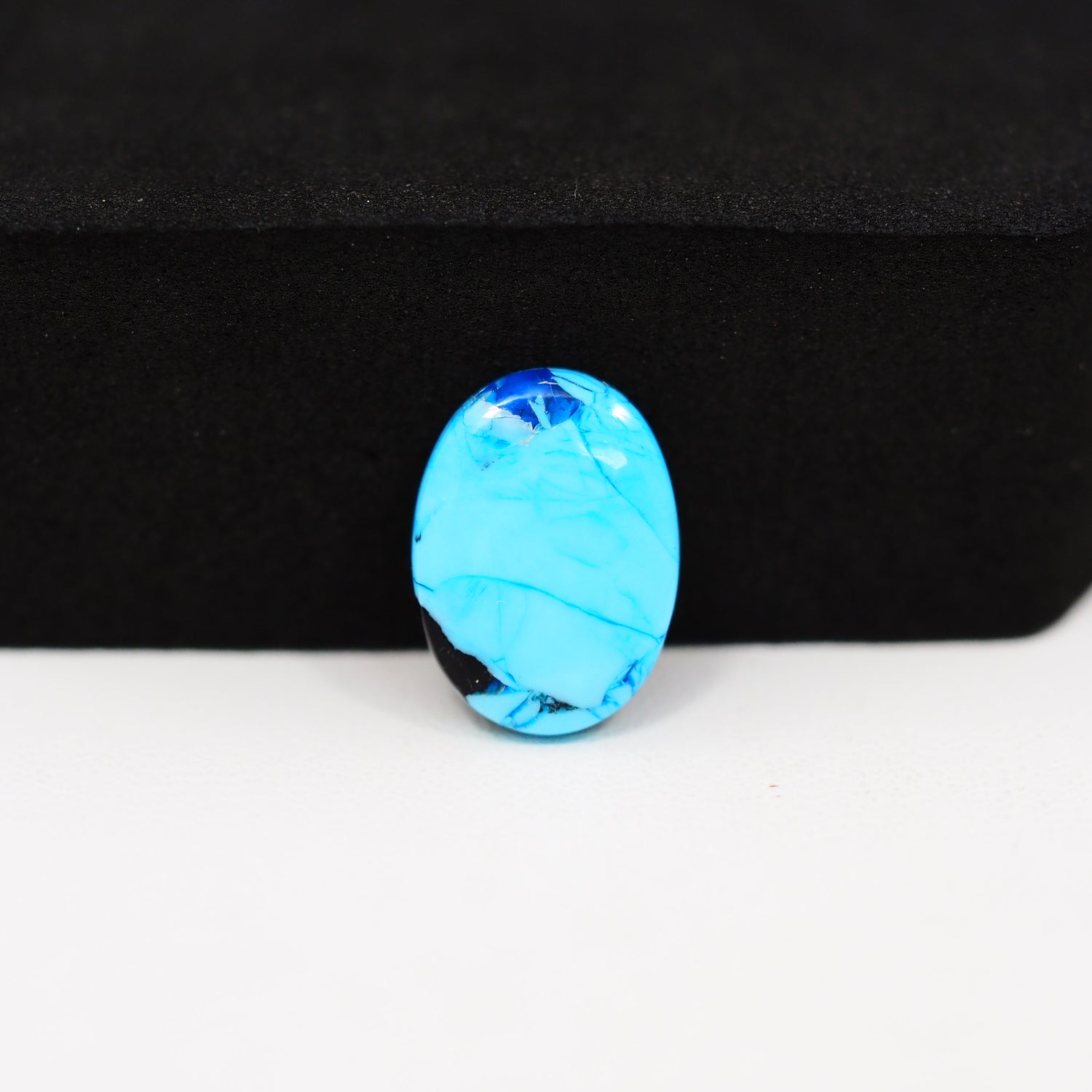 Buffalo Oval Cabochon 15x11mm 4ct - Blue with Black Fleck - Pedra Gems
