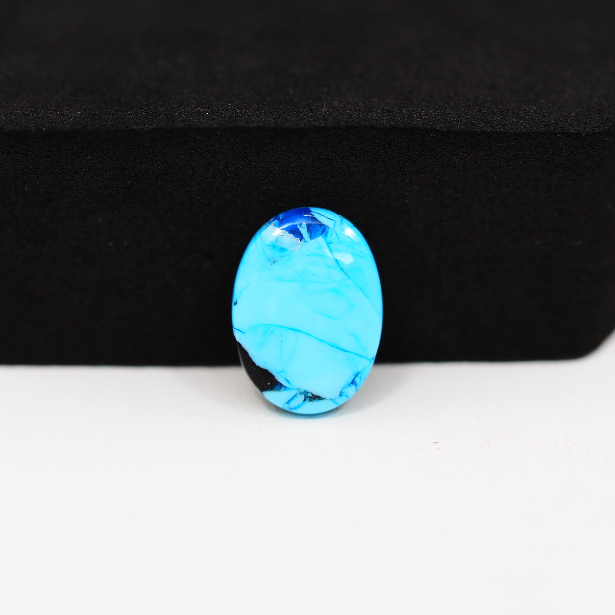 Buffalo Oval Cabochon 15x11mm 4ct - Blue with Black Fleck - Pedra Gems