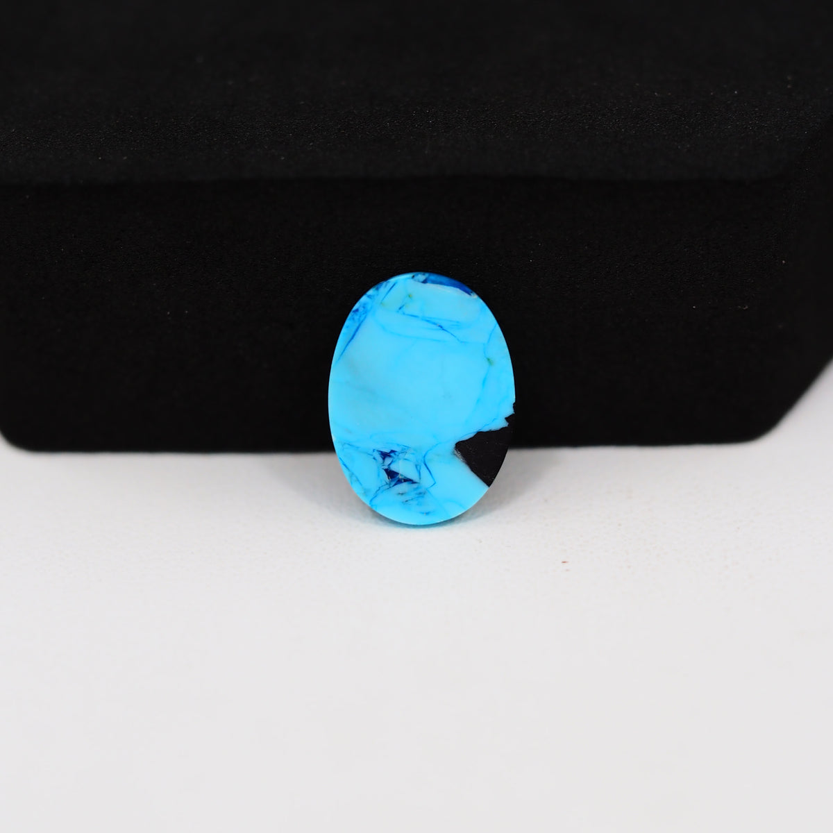 Buffalo Oval Cabochon 15x11mm 4ct - Blue with Black Fleck - Pedra Gems