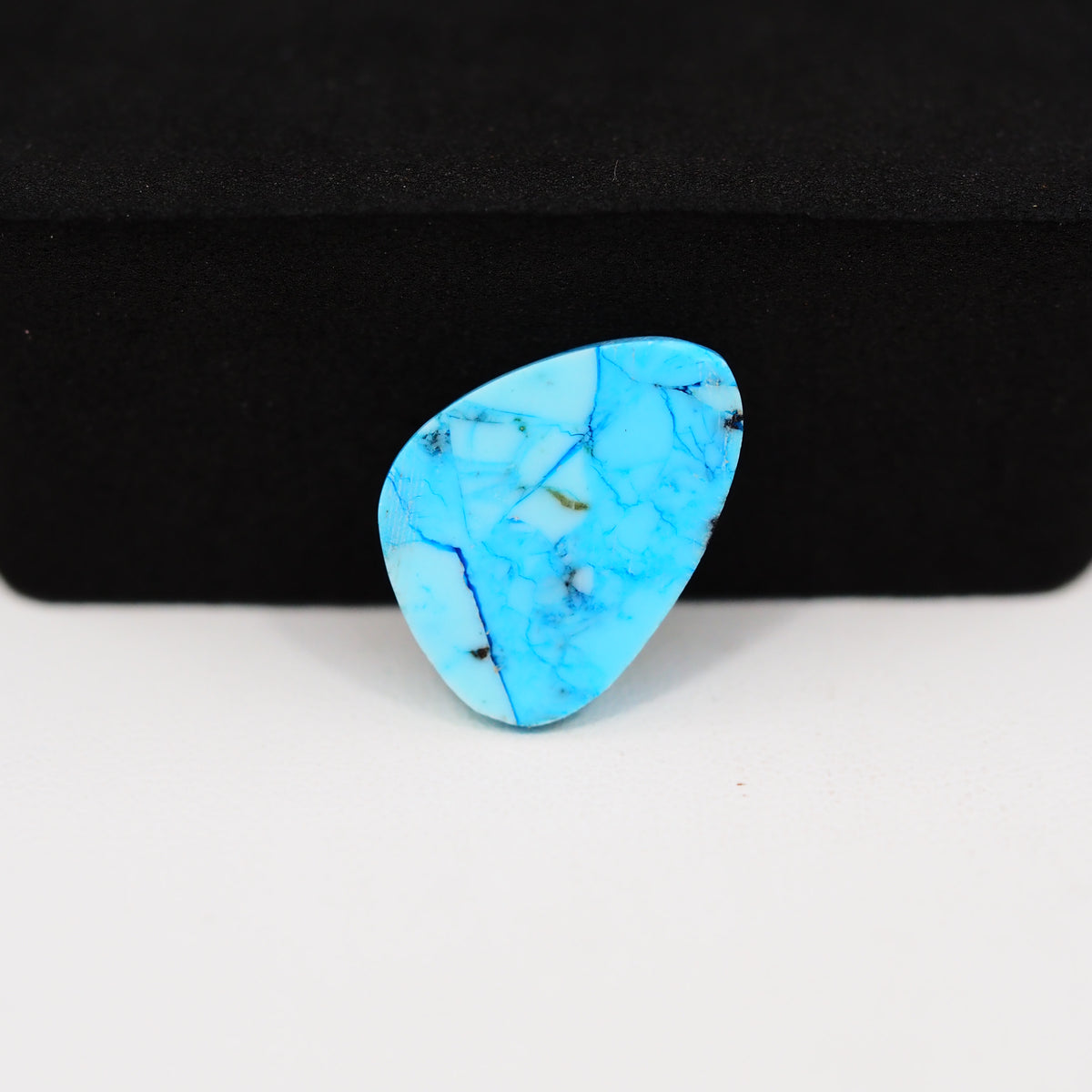 Buffalo Freeform Cabochon 18x13mm 8ct - Blue with Natural Matrix - Pedra Gems